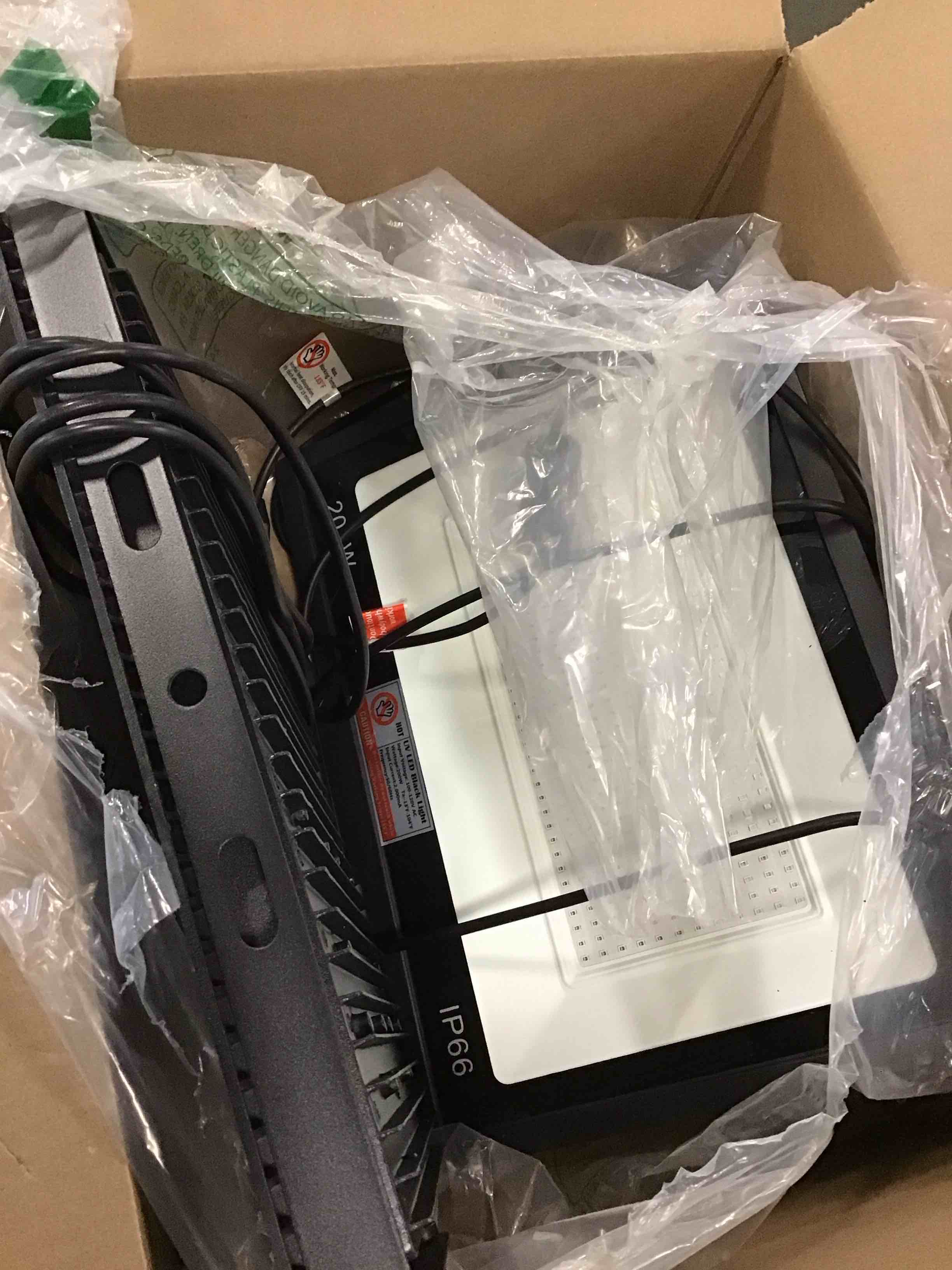 https://s3.amazonaws.com/lotting-images-prod/bidfta/TEA1736296_1733494747554.jpeg