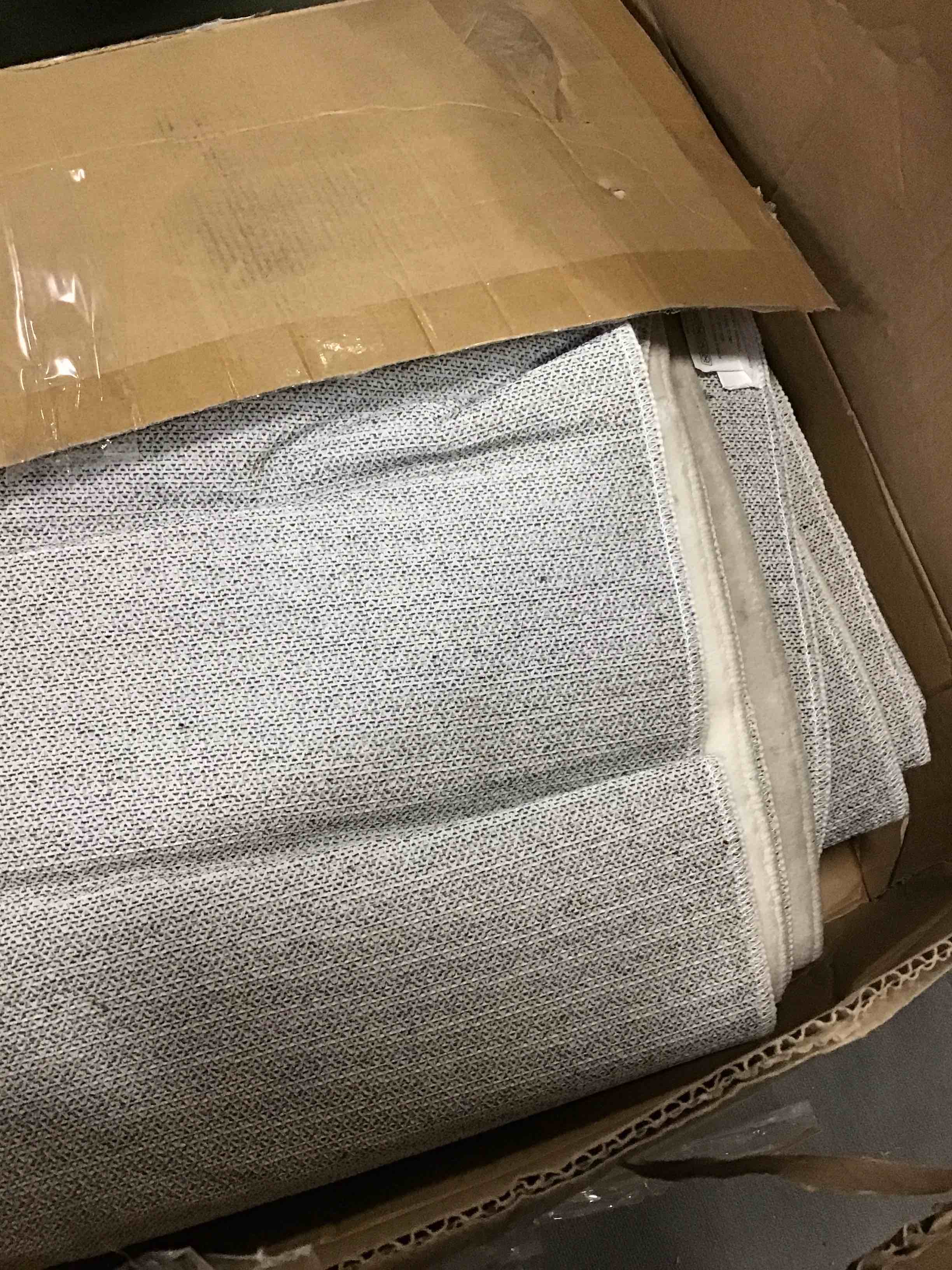 https://s3.amazonaws.com/lotting-images-prod/bidfta/TEA1736411_1733509028826.jpeg