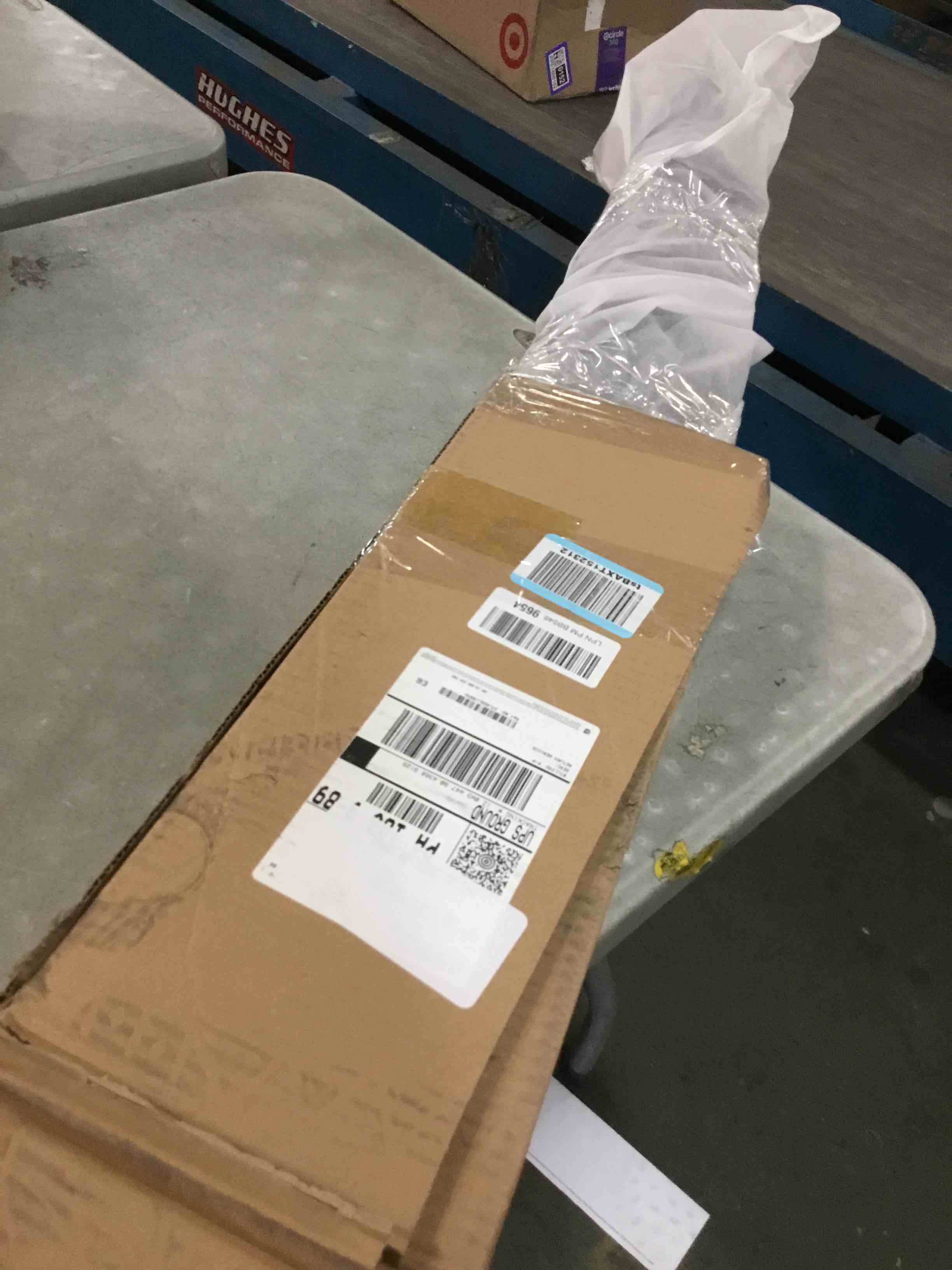 https://s3.amazonaws.com/lotting-images-prod/bidfta/TEA1736777_1733842277323.jpeg