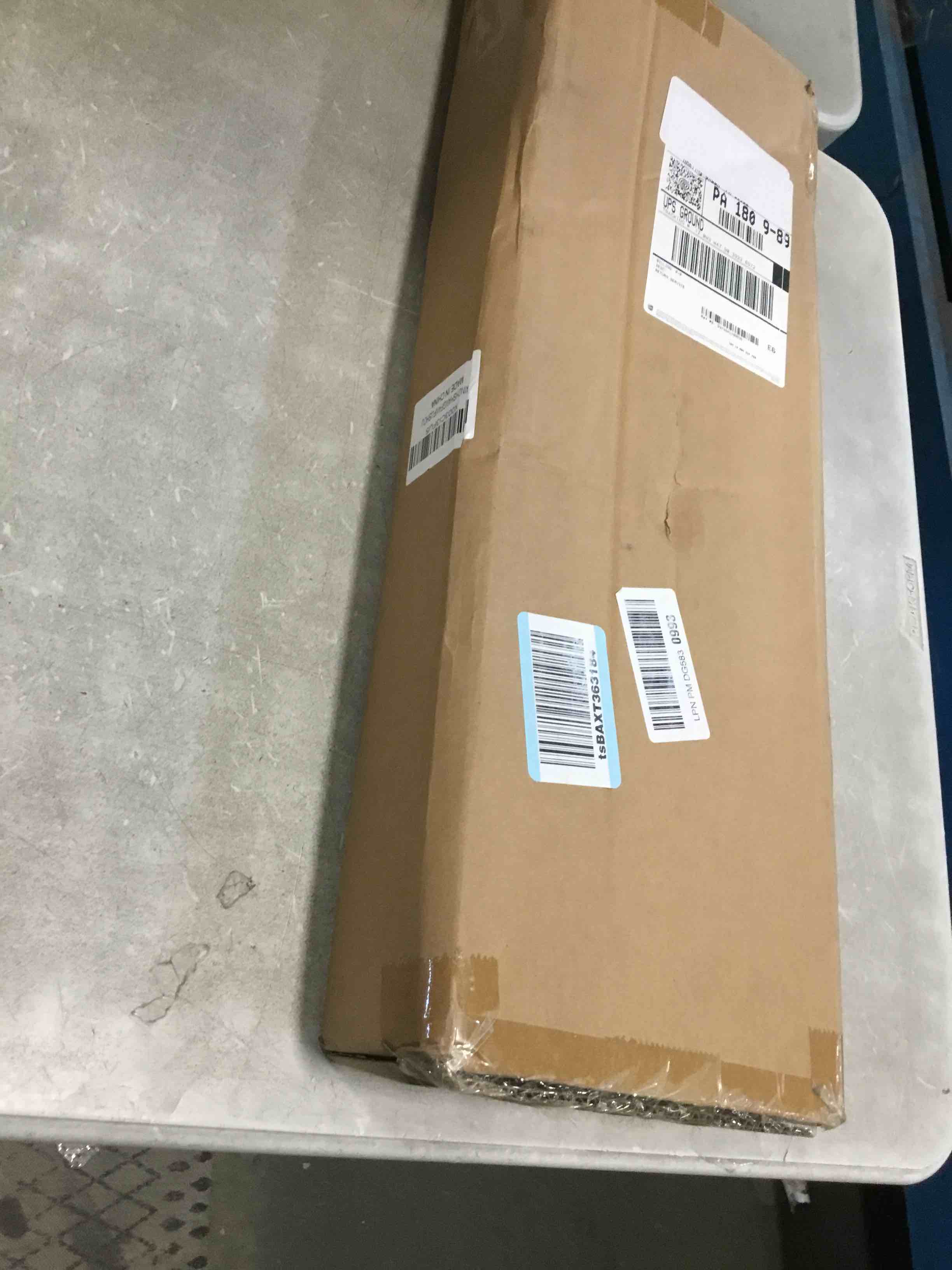 https://s3.amazonaws.com/lotting-images-prod/bidfta/TEA1737844_1734452631663.jpeg