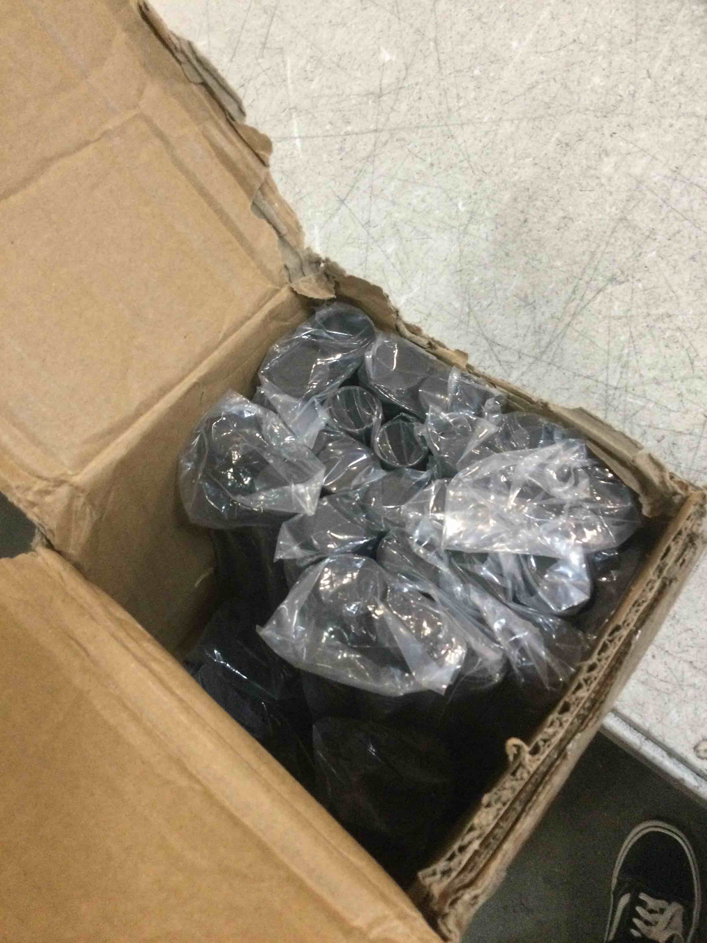 https://s3.amazonaws.com/lotting-images-prod/bidfta/TEA1740537_1733408821522.jpeg