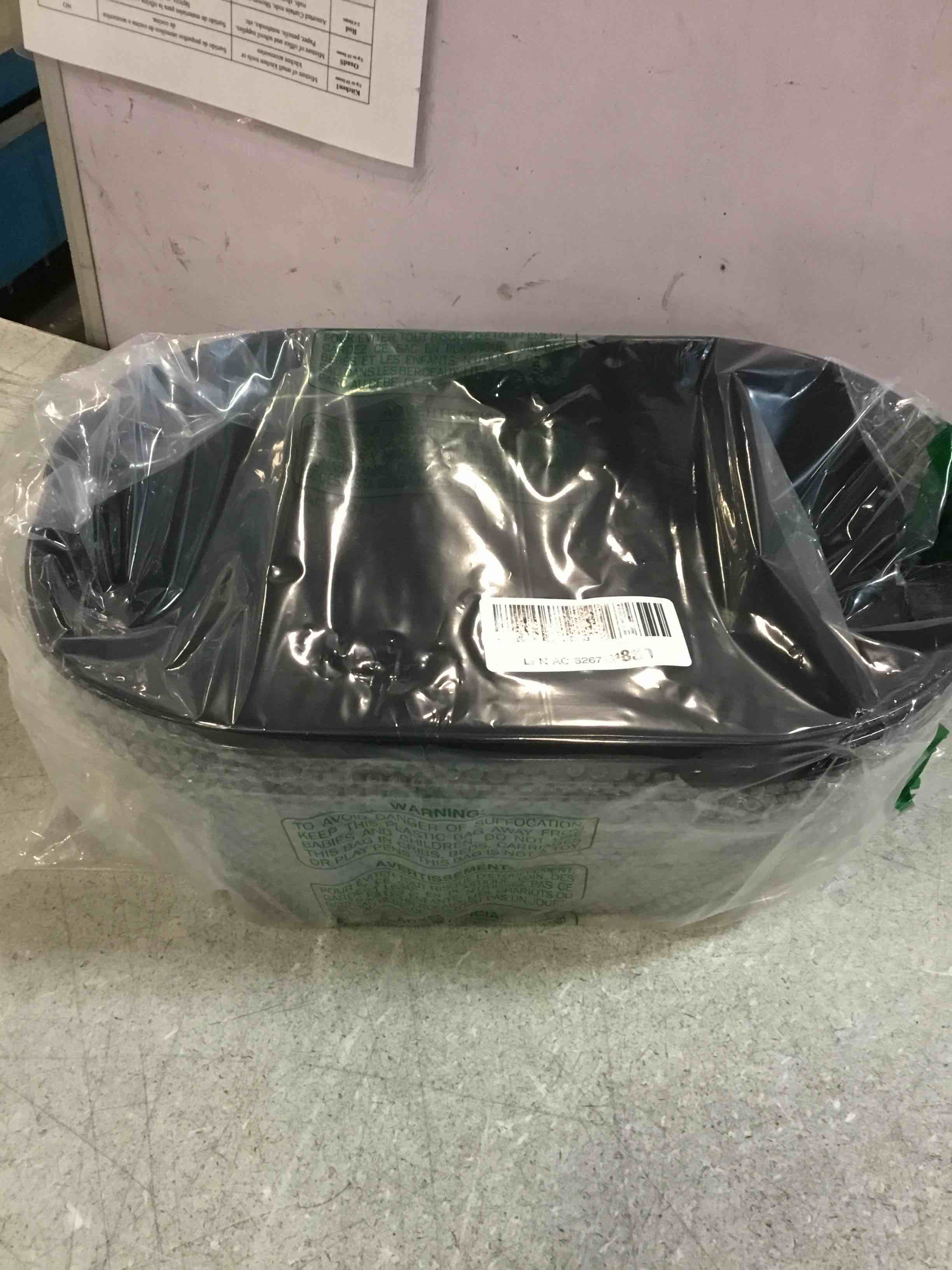 https://s3.amazonaws.com/lotting-images-prod/bidfta/TEA1740729_1733431584386.jpeg