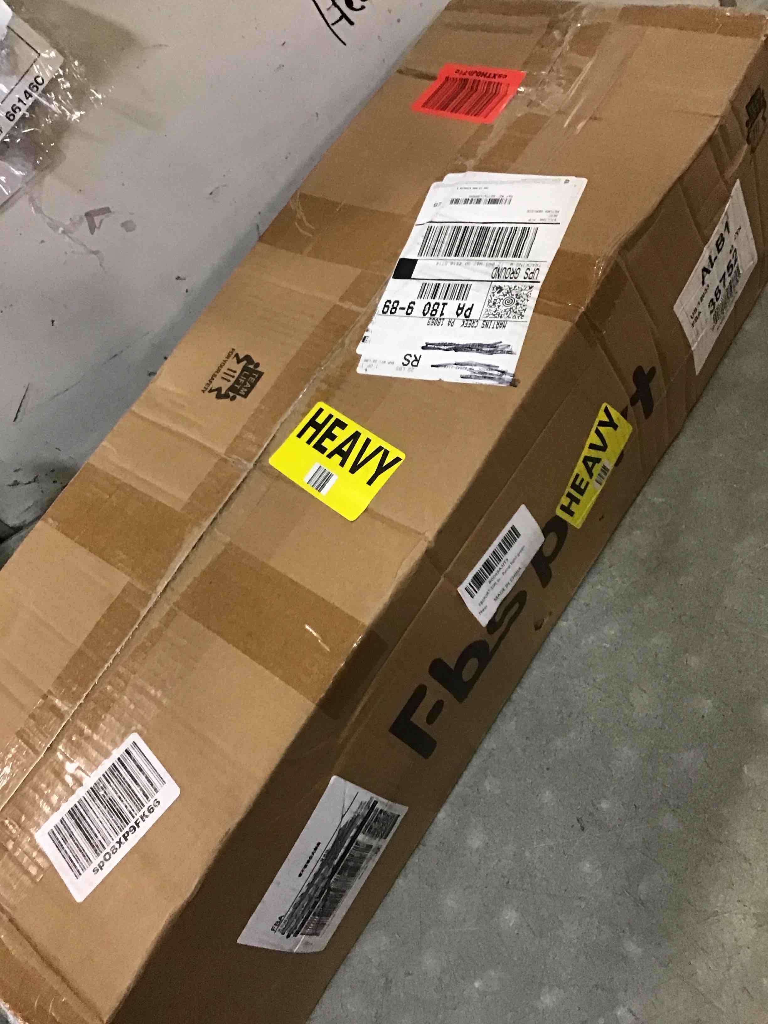 https://s3.amazonaws.com/lotting-images-prod/bidfta/TEA1740946_1733510145780.jpeg
