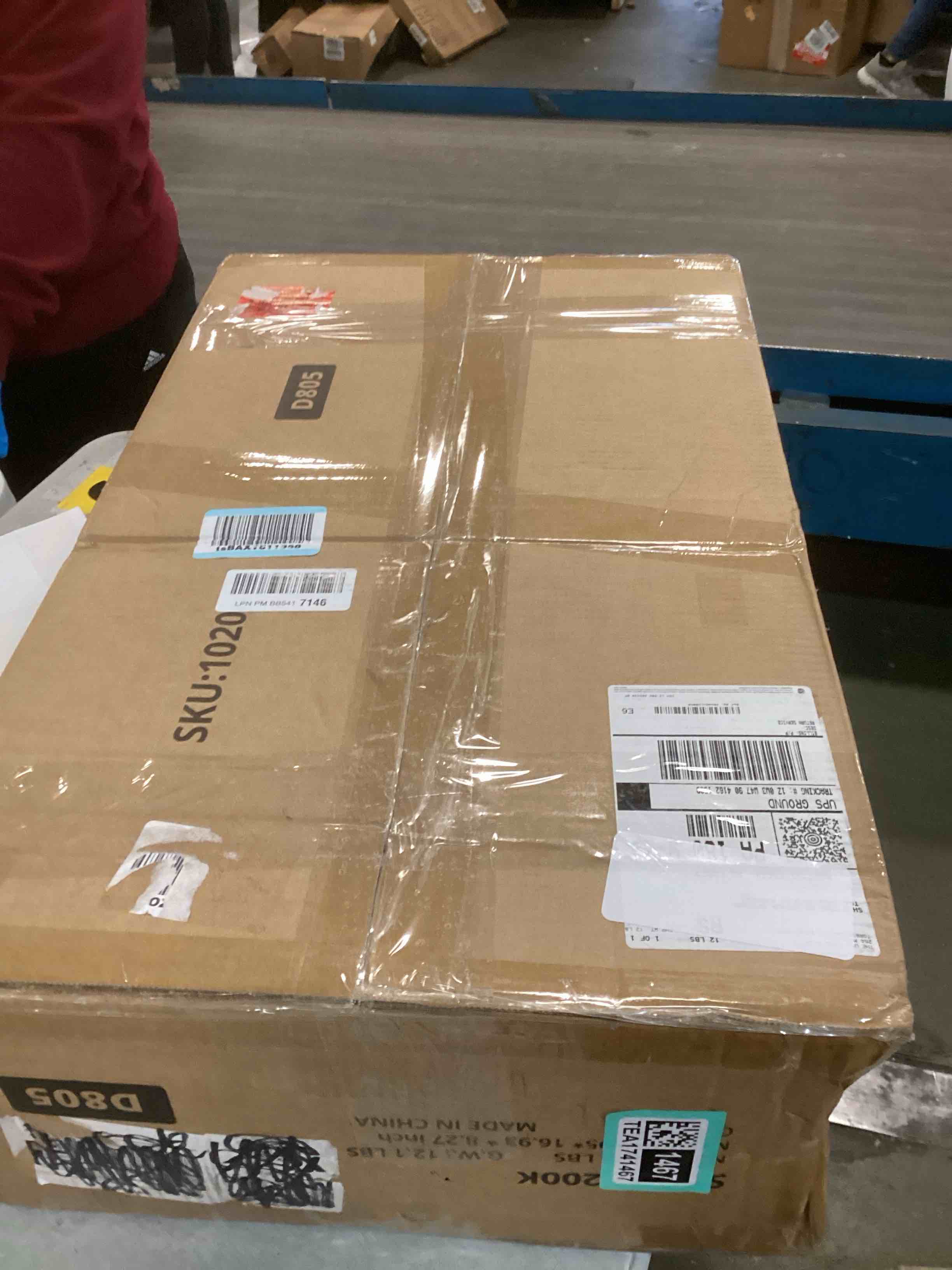 https://s3.amazonaws.com/lotting-images-prod/bidfta/TEA1741467_1732630659620.jpeg