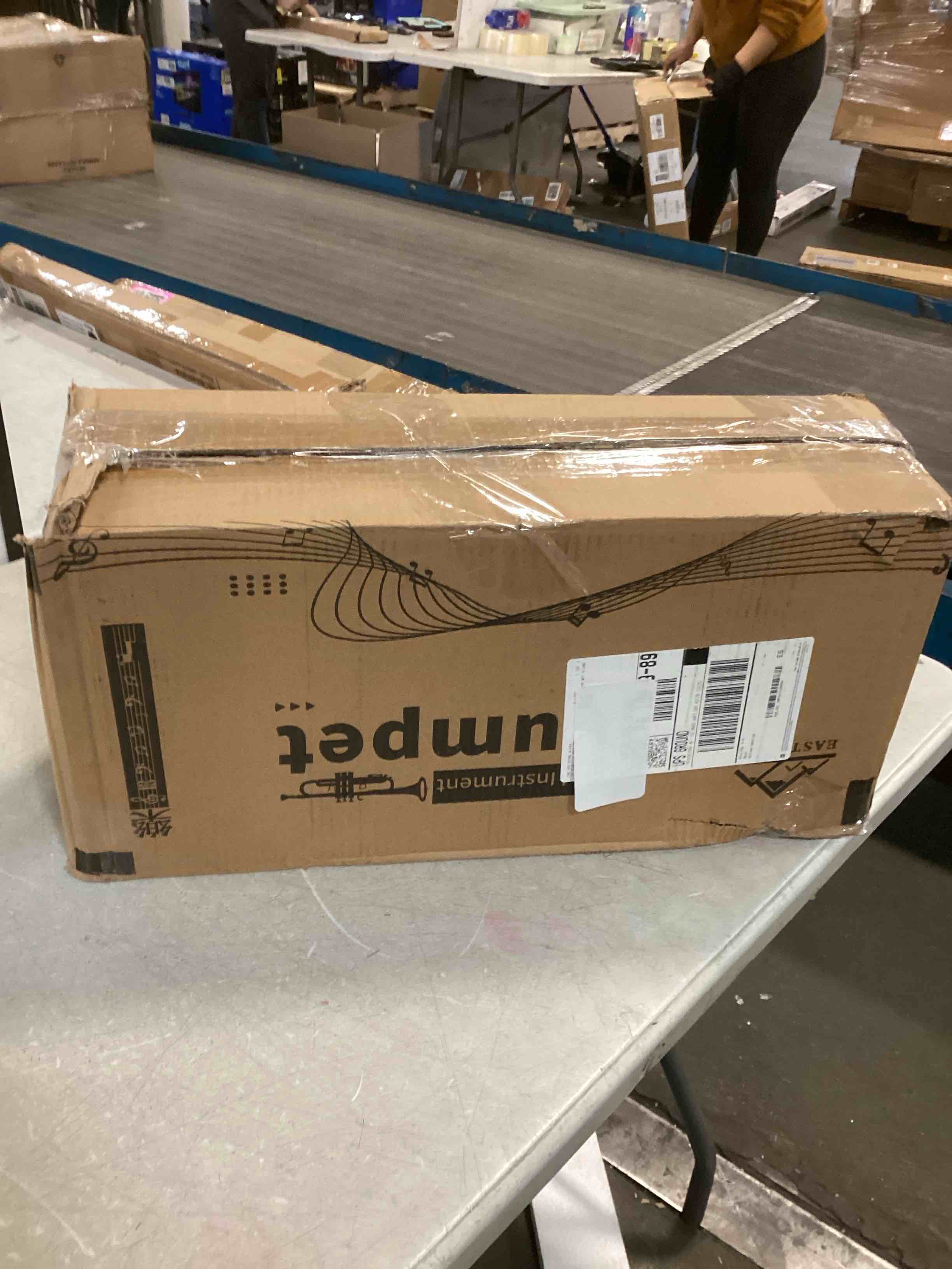 https://s3.amazonaws.com/lotting-images-prod/bidfta/TEA1741522_1732636529009.jpeg