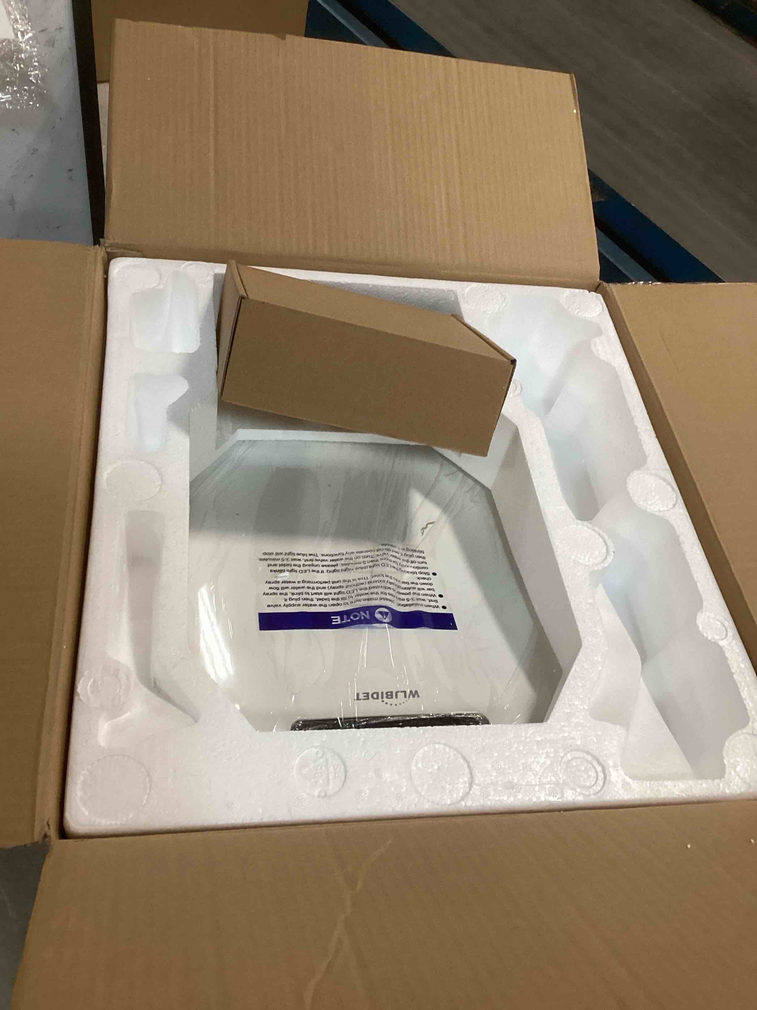 https://s3.amazonaws.com/lotting-images-prod/bidfta/TEA1741660_1732654595586.jpeg