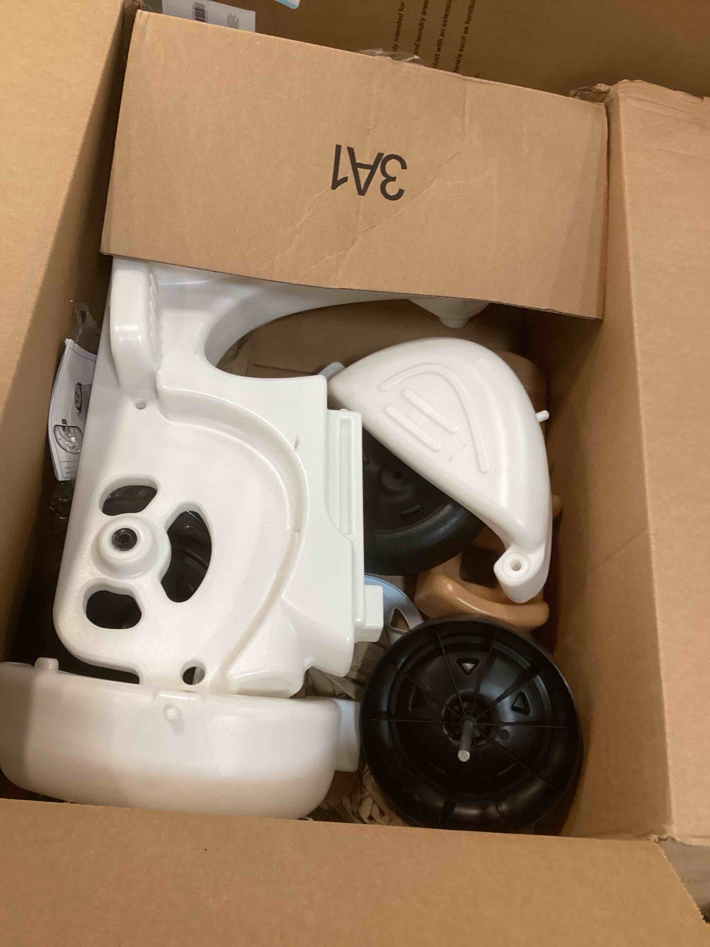 https://s3.amazonaws.com/lotting-images-prod/bidfta/TEA1741968_1733165318801.jpeg