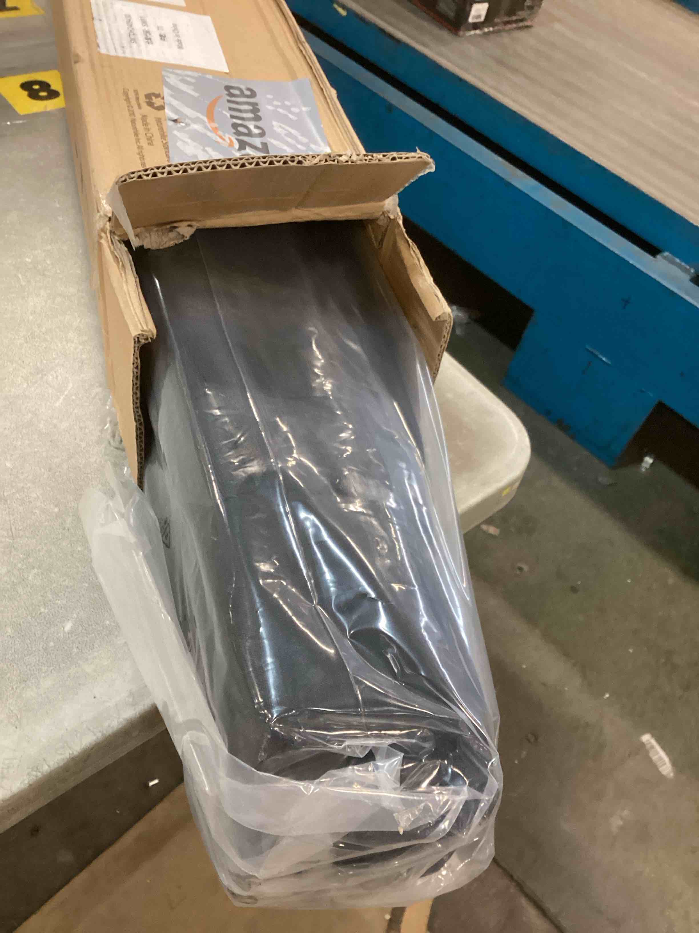 https://s3.amazonaws.com/lotting-images-prod/bidfta/TEA1742059_1733169060978.jpeg