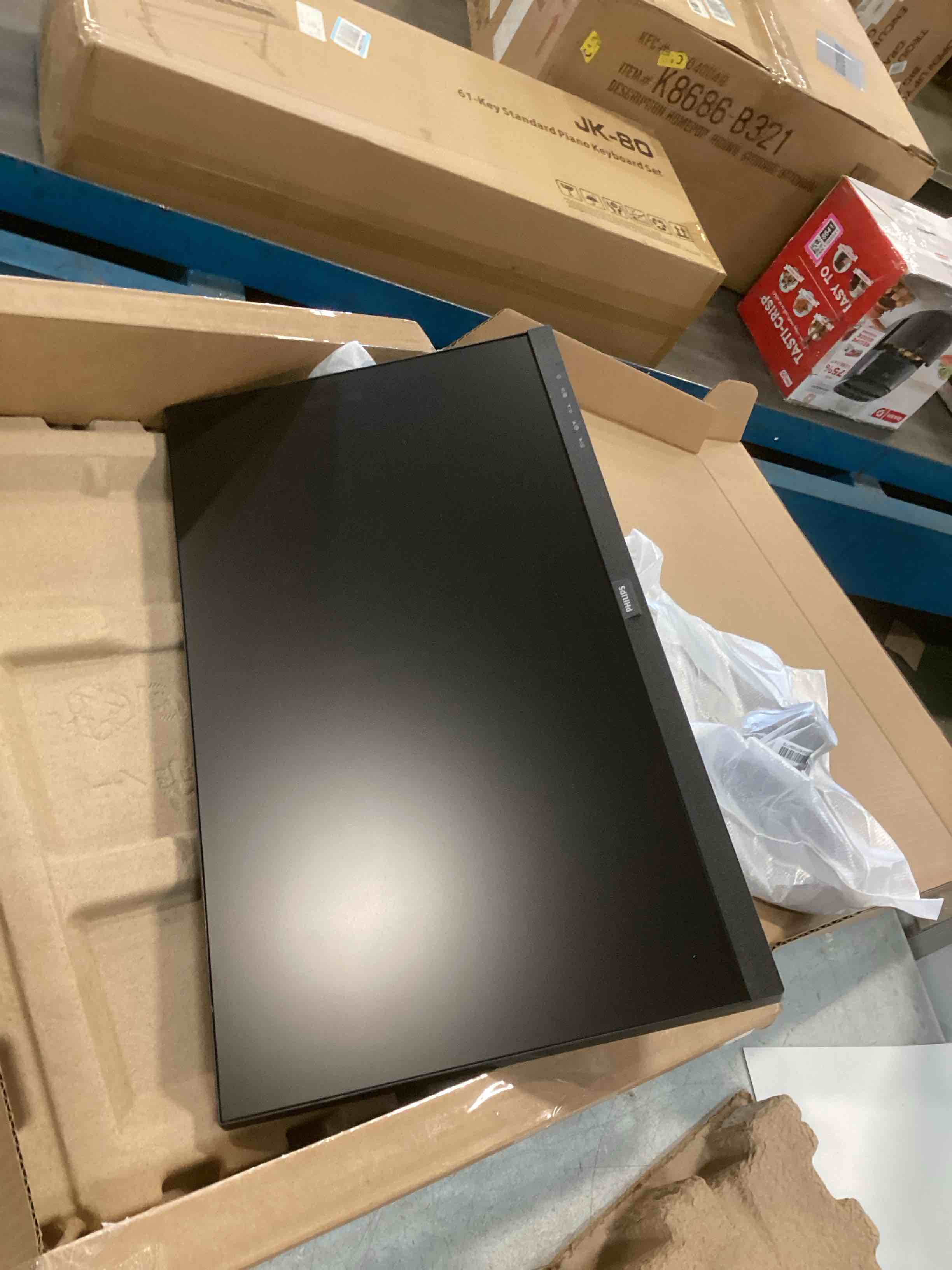 https://s3.amazonaws.com/lotting-images-prod/bidfta/TEA1742623_1733415079059.jpeg