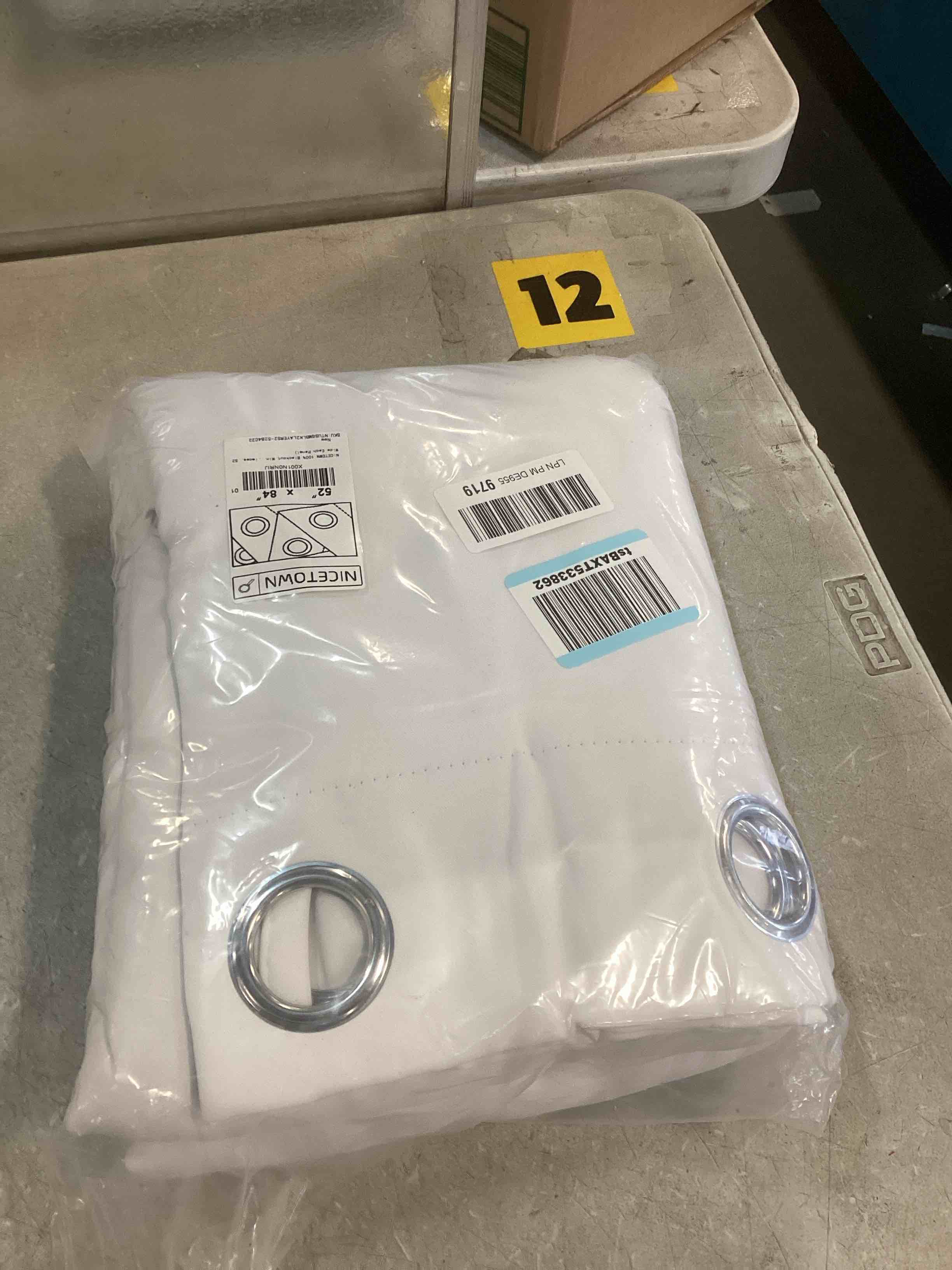 https://s3.amazonaws.com/lotting-images-prod/bidfta/TEA1742968_1733515000511.jpeg