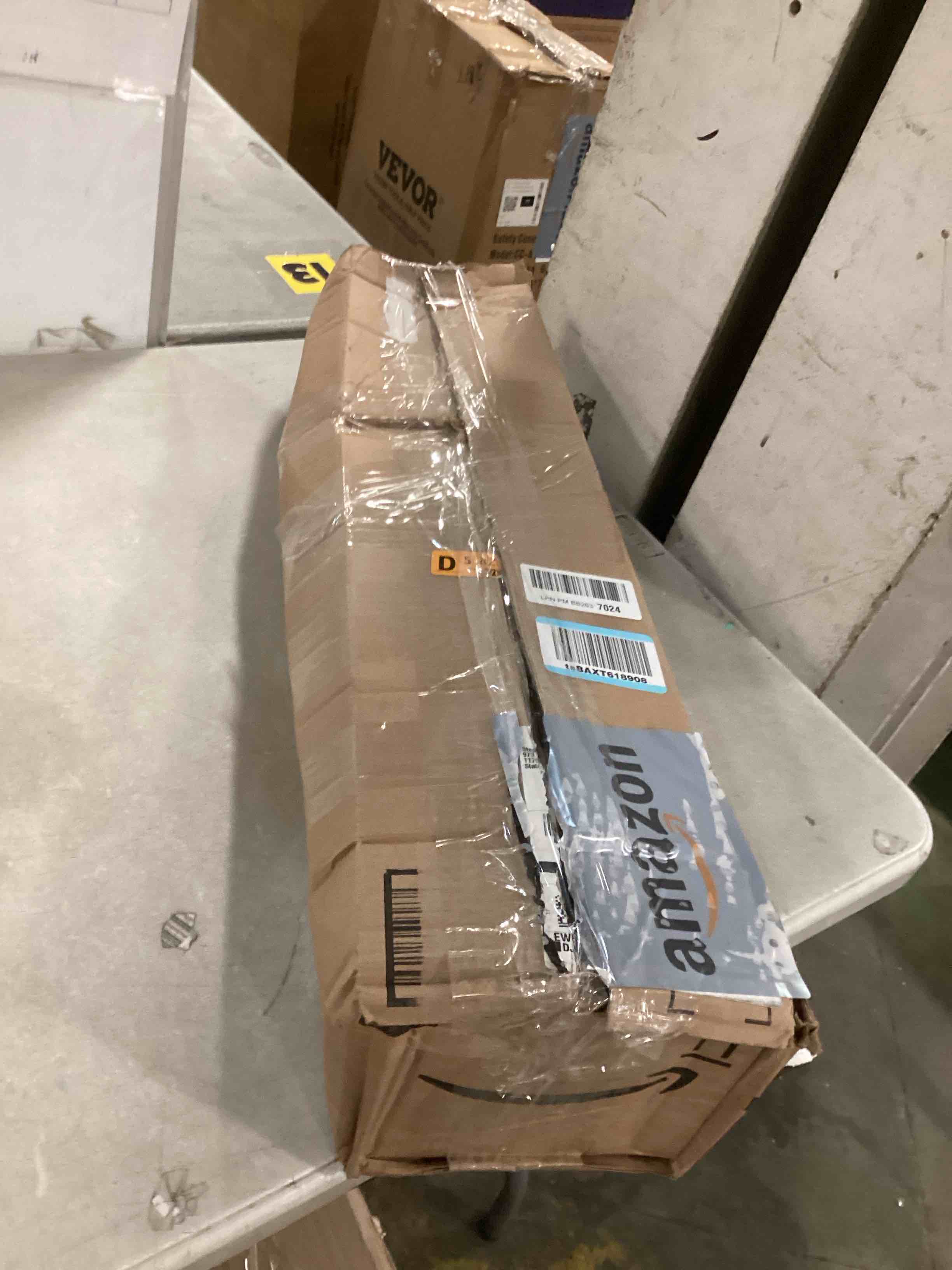 https://s3.amazonaws.com/lotting-images-prod/bidfta/TEA1743236_1733838029938.jpeg