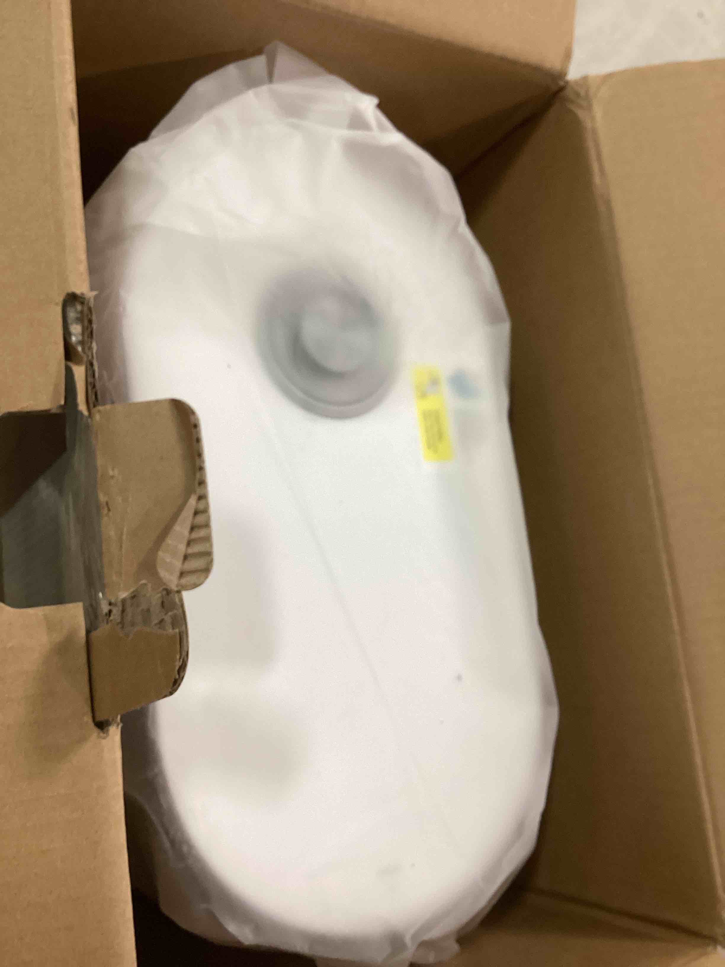 https://s3.amazonaws.com/lotting-images-prod/bidfta/TEA1750250_1732638181396.jpeg