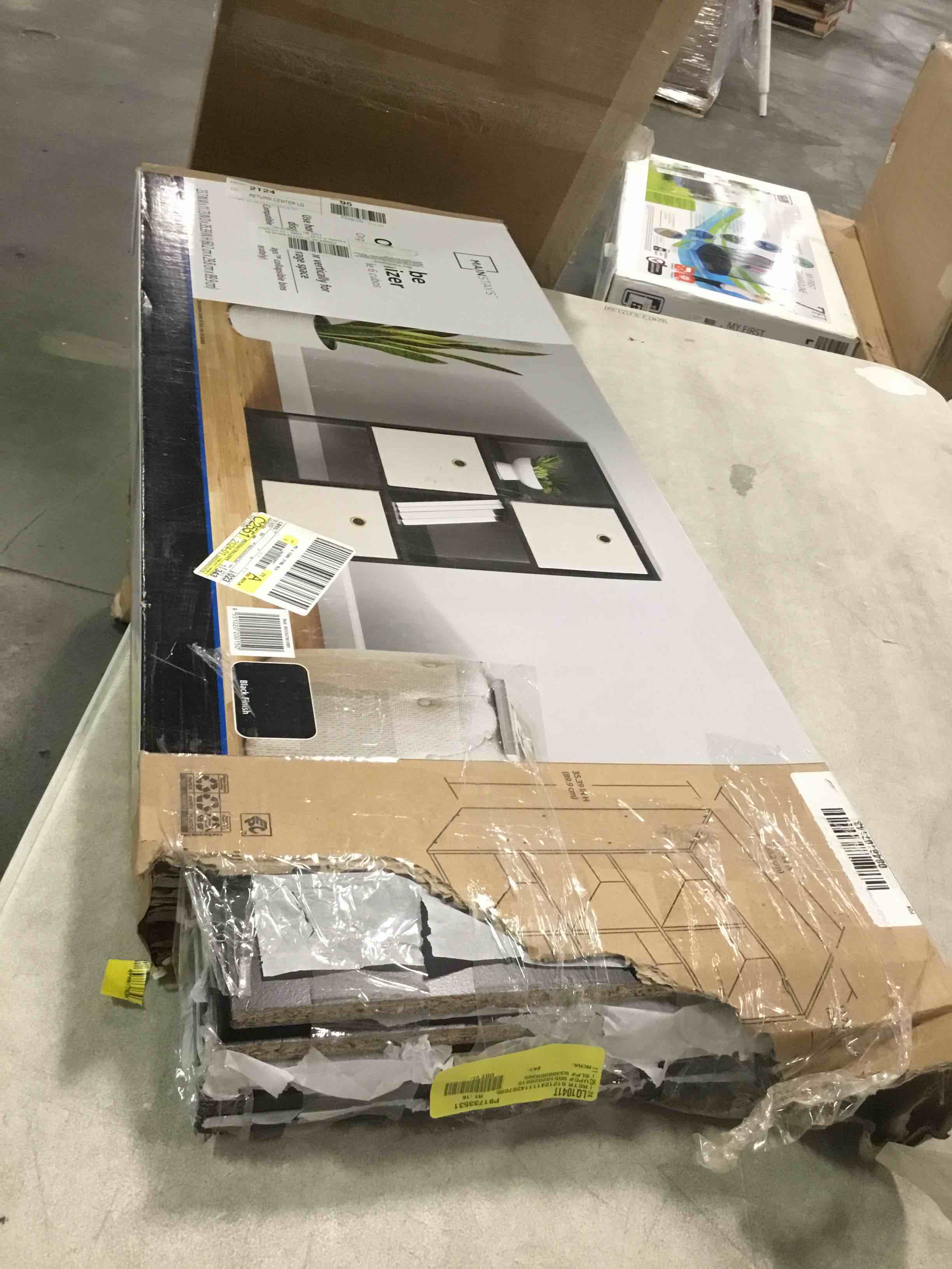https://s3.amazonaws.com/lotting-images-prod/bidfta/TEA1750765_1732898778527.jpeg