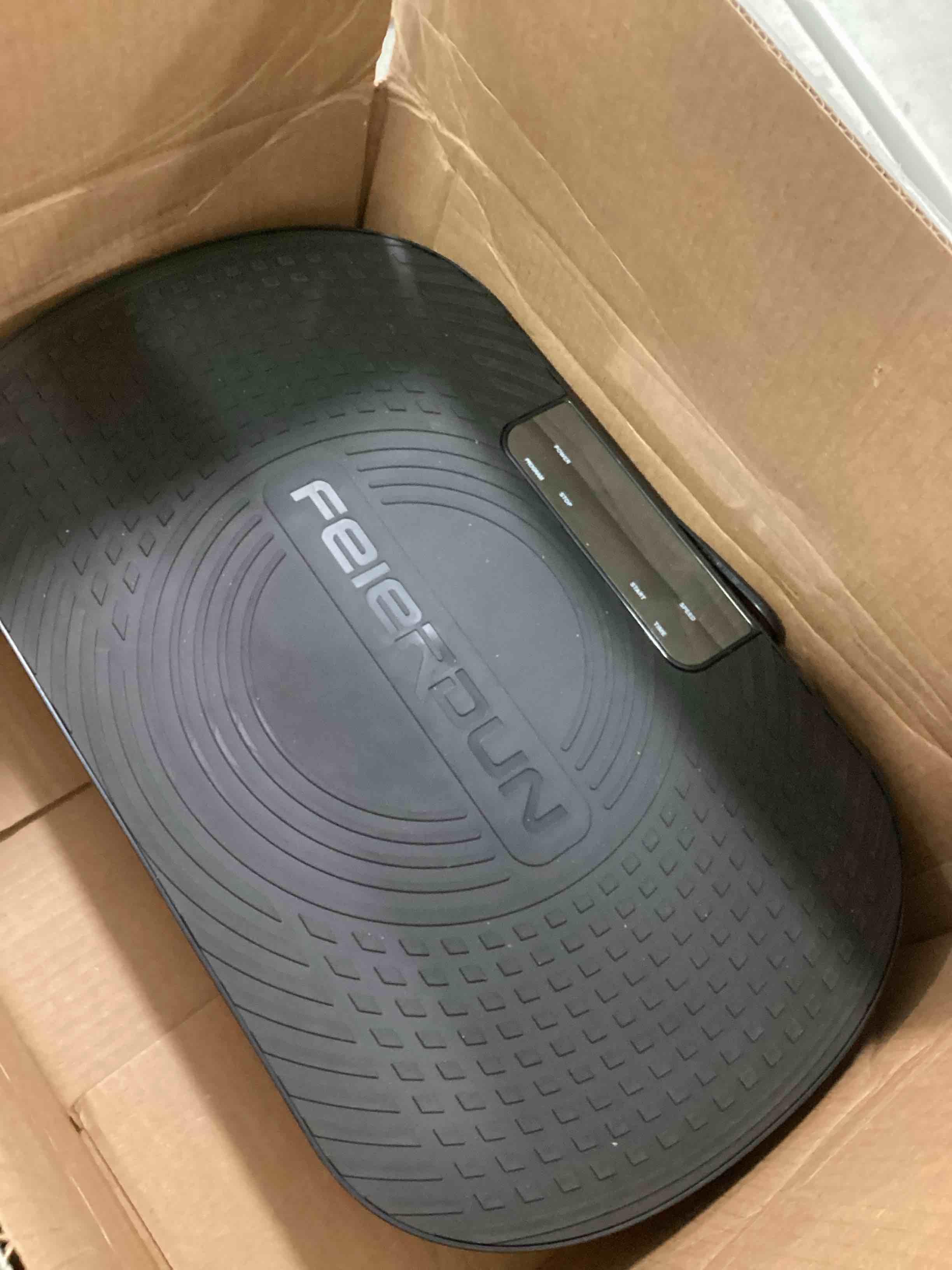 https://s3.amazonaws.com/lotting-images-prod/bidfta/TEA1750981_1733149774847.jpeg