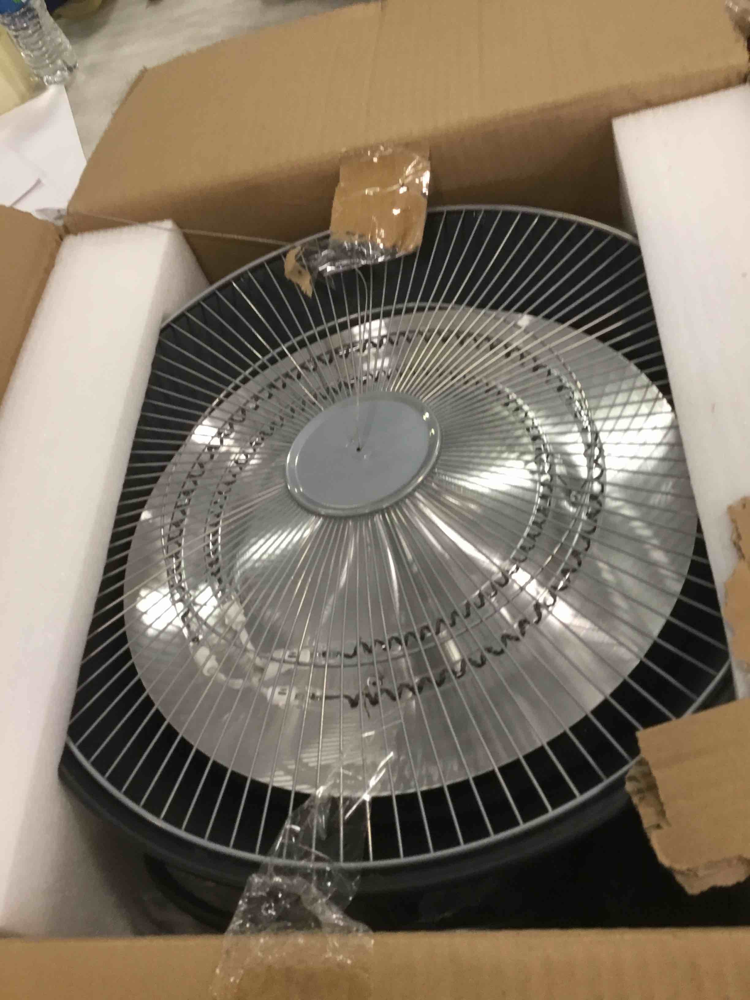 https://s3.amazonaws.com/lotting-images-prod/bidfta/TEA1751025_1733150371805.jpeg
