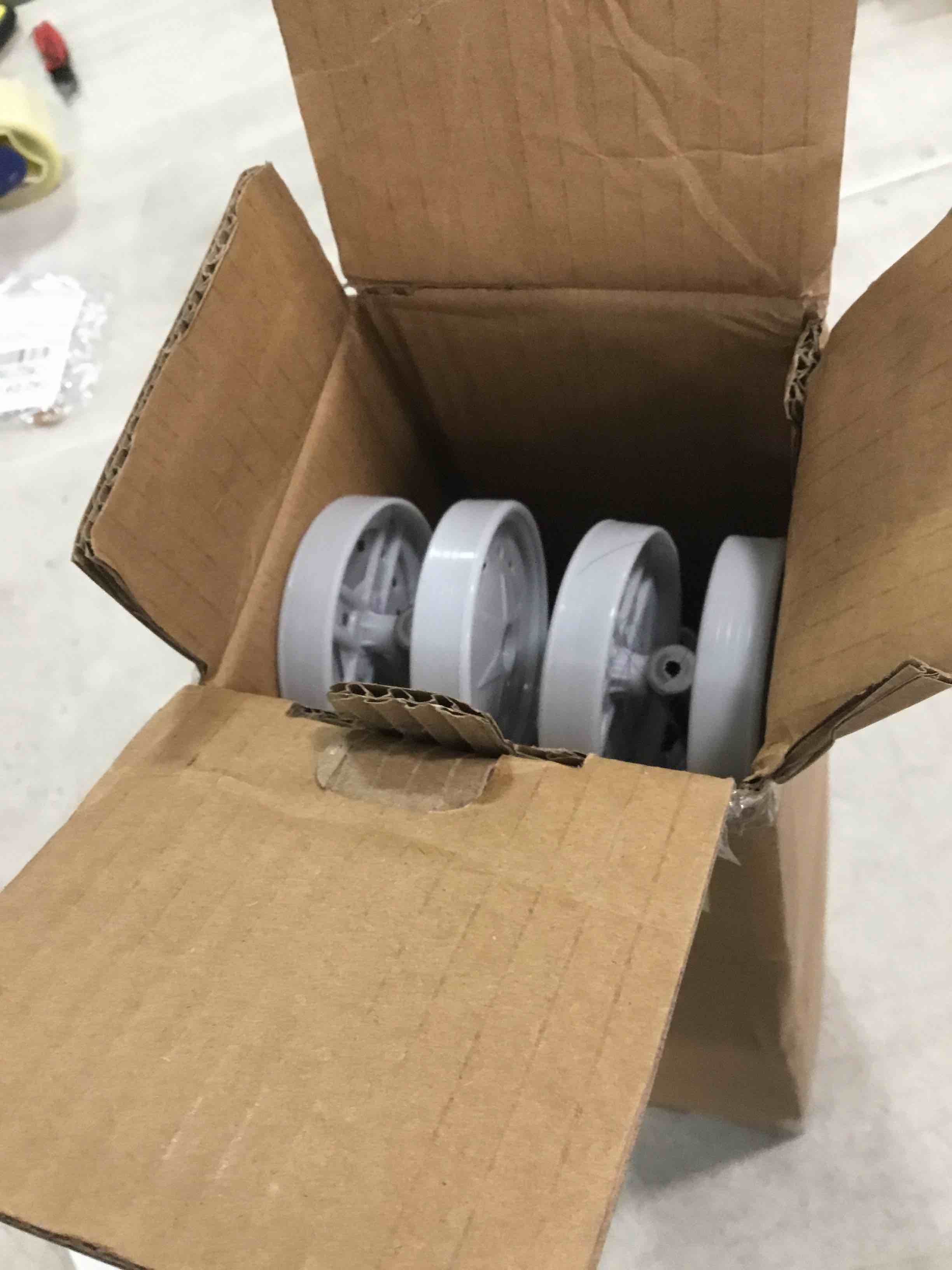 https://s3.amazonaws.com/lotting-images-prod/bidfta/TEA1751076_1733151219024.jpeg