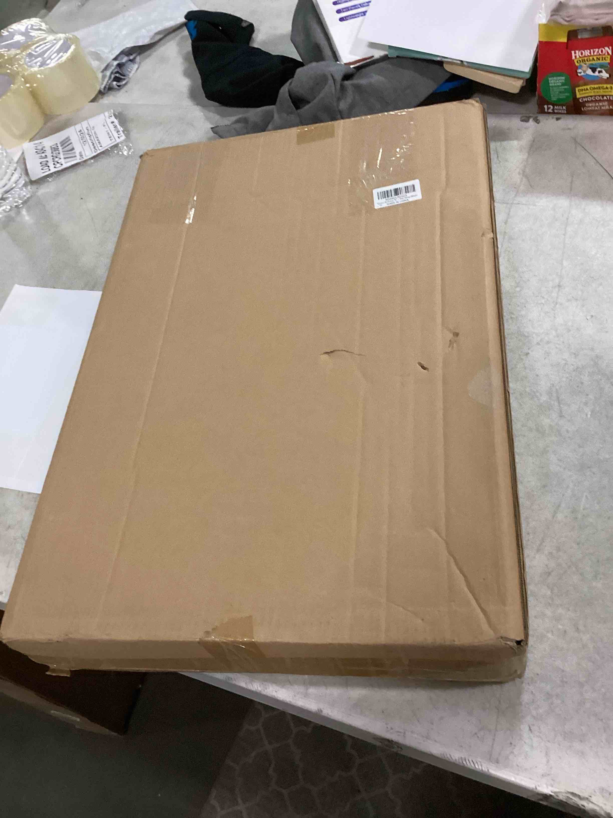 https://s3.amazonaws.com/lotting-images-prod/bidfta/TEA1751640_1733322708138.jpeg