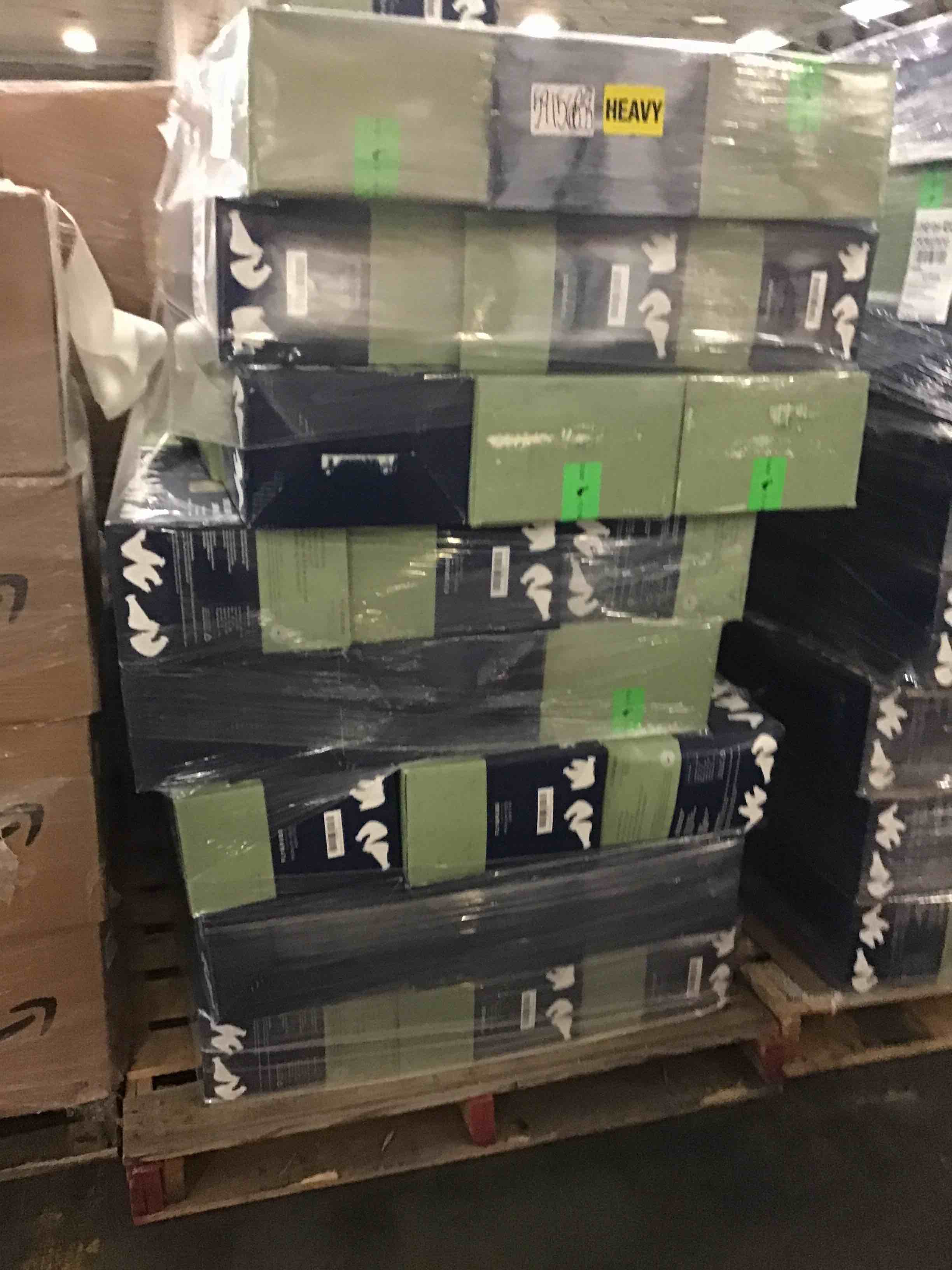 https://s3.amazonaws.com/lotting-images-prod/bidfta/TEA1757319_1734005883485.jpeg