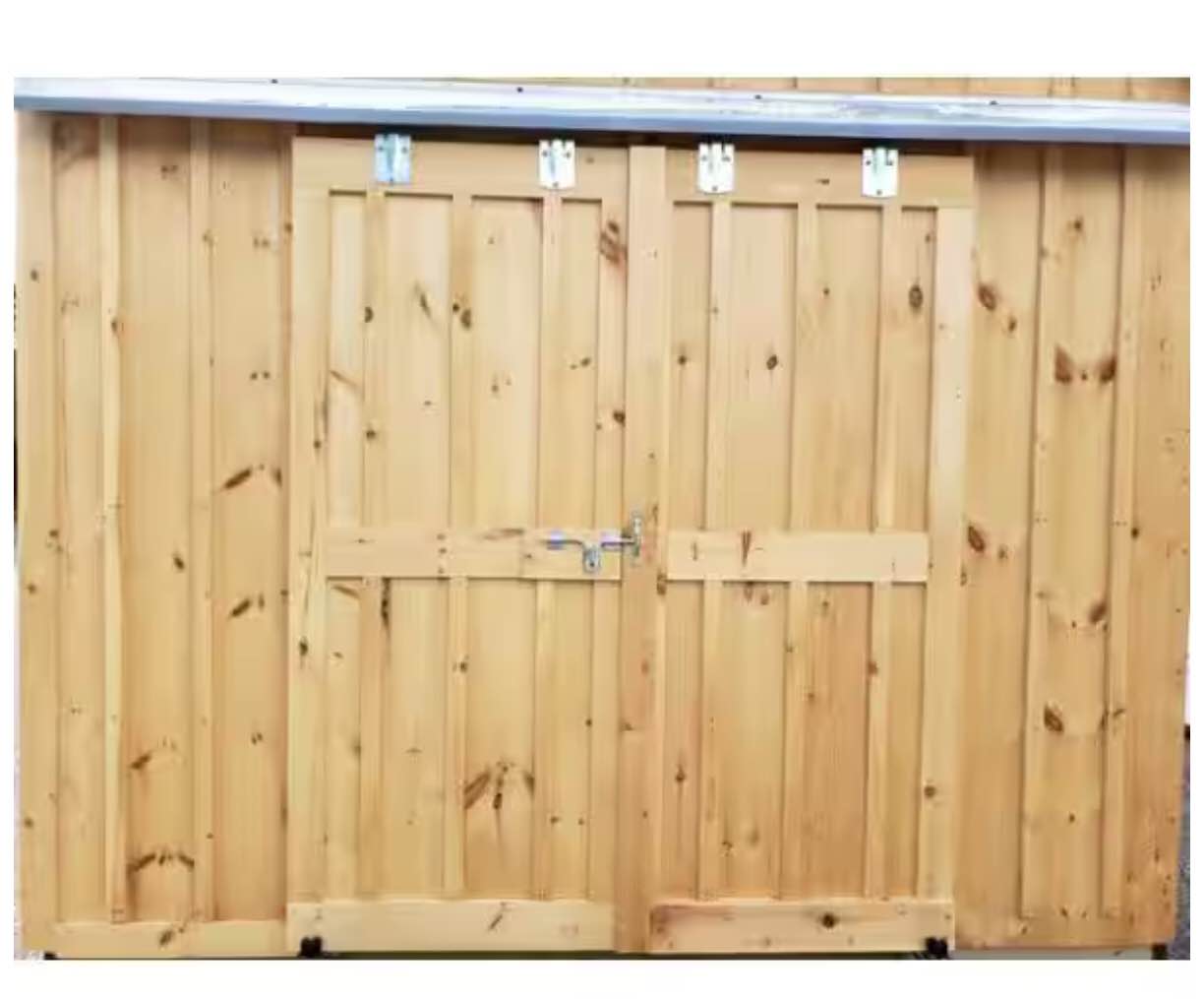 Eastern White Pine 1”x8” x8’ Shiplap Paneling NKLGAP Pattern. 