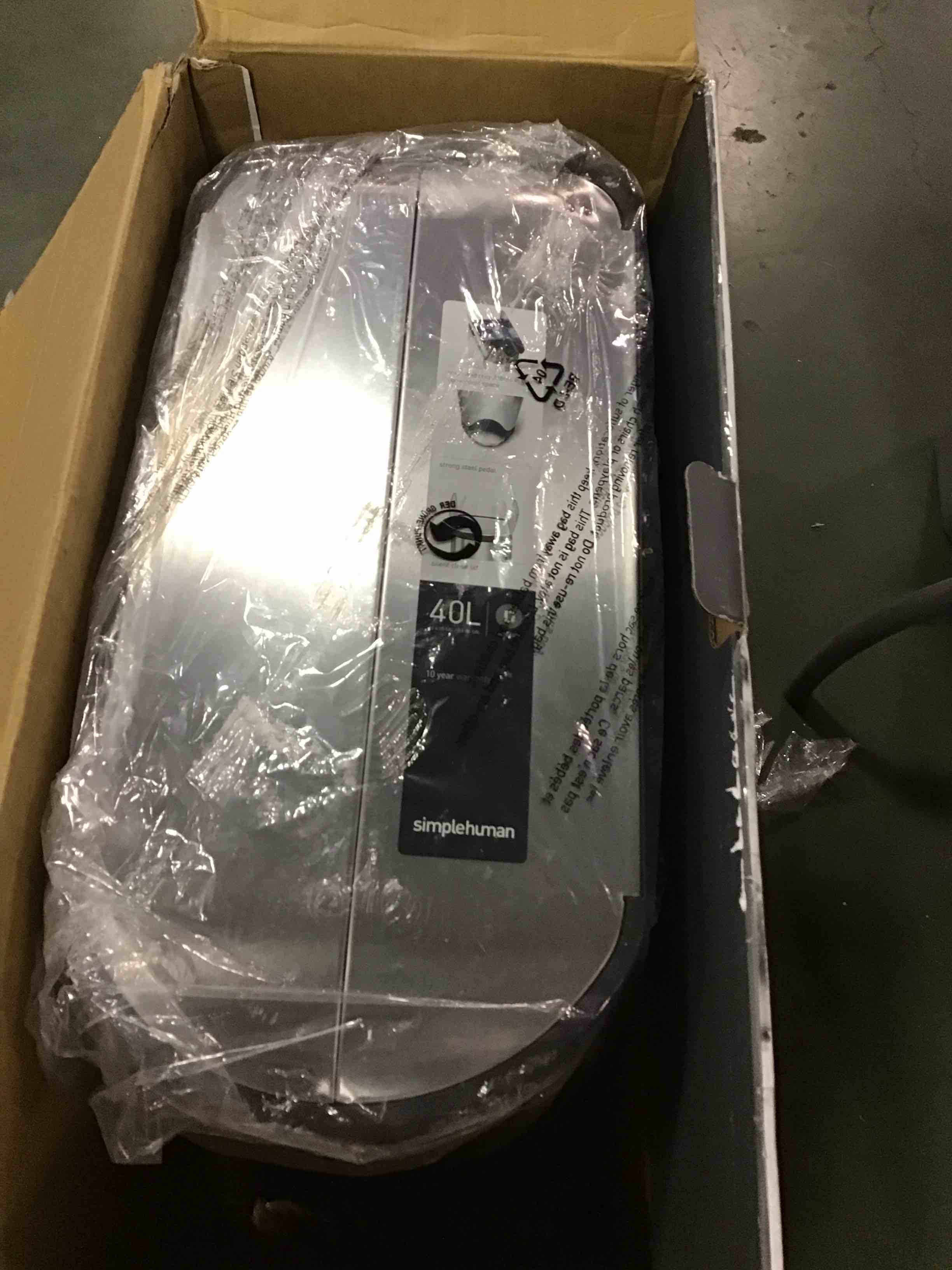 https://s3.amazonaws.com/lotting-images-prod/bidfta/TEA1758210_1735590491425.jpeg