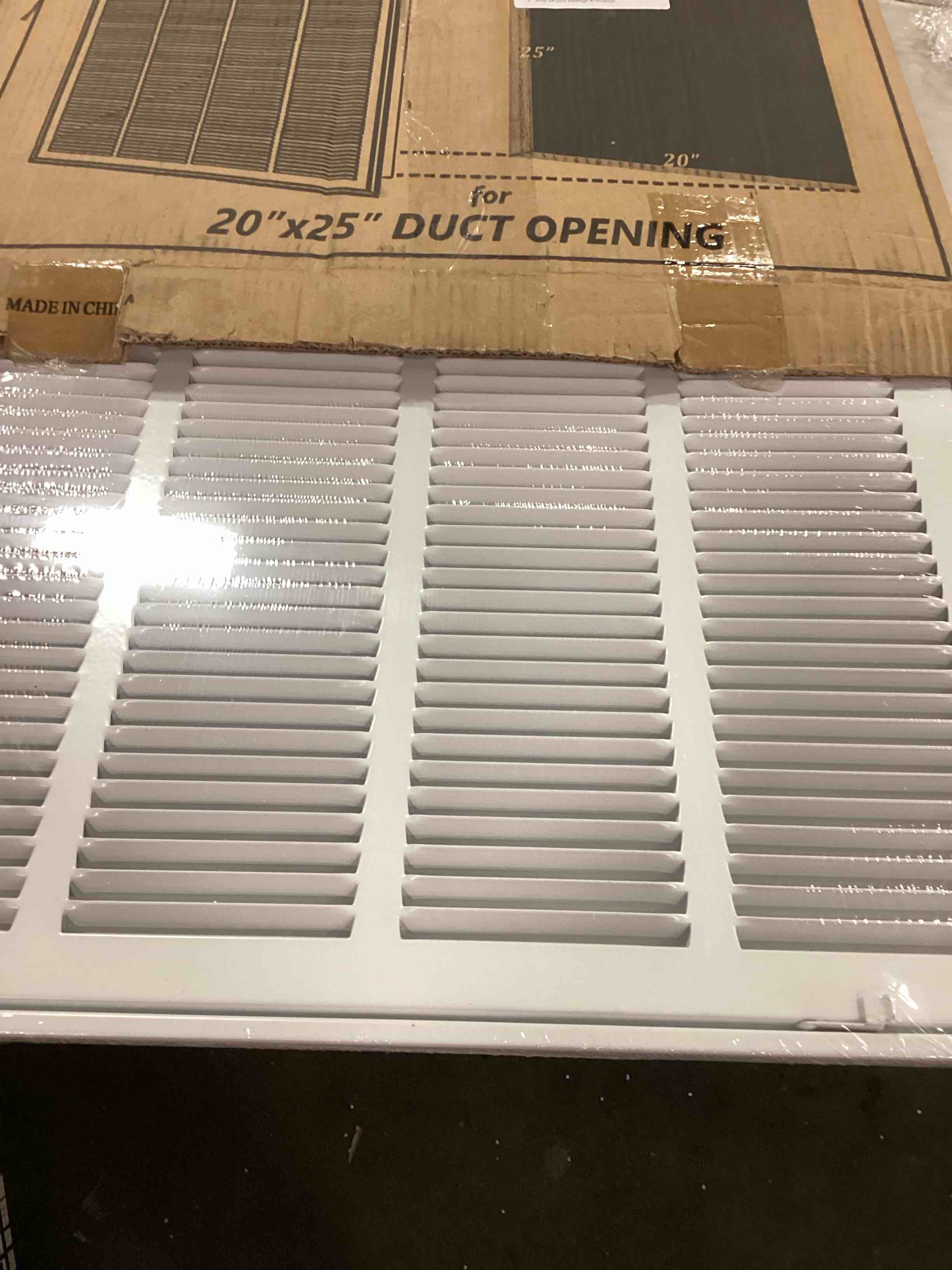https://s3.amazonaws.com/lotting-images-prod/bidfta/TEA1758368_1735662990721.jpeg