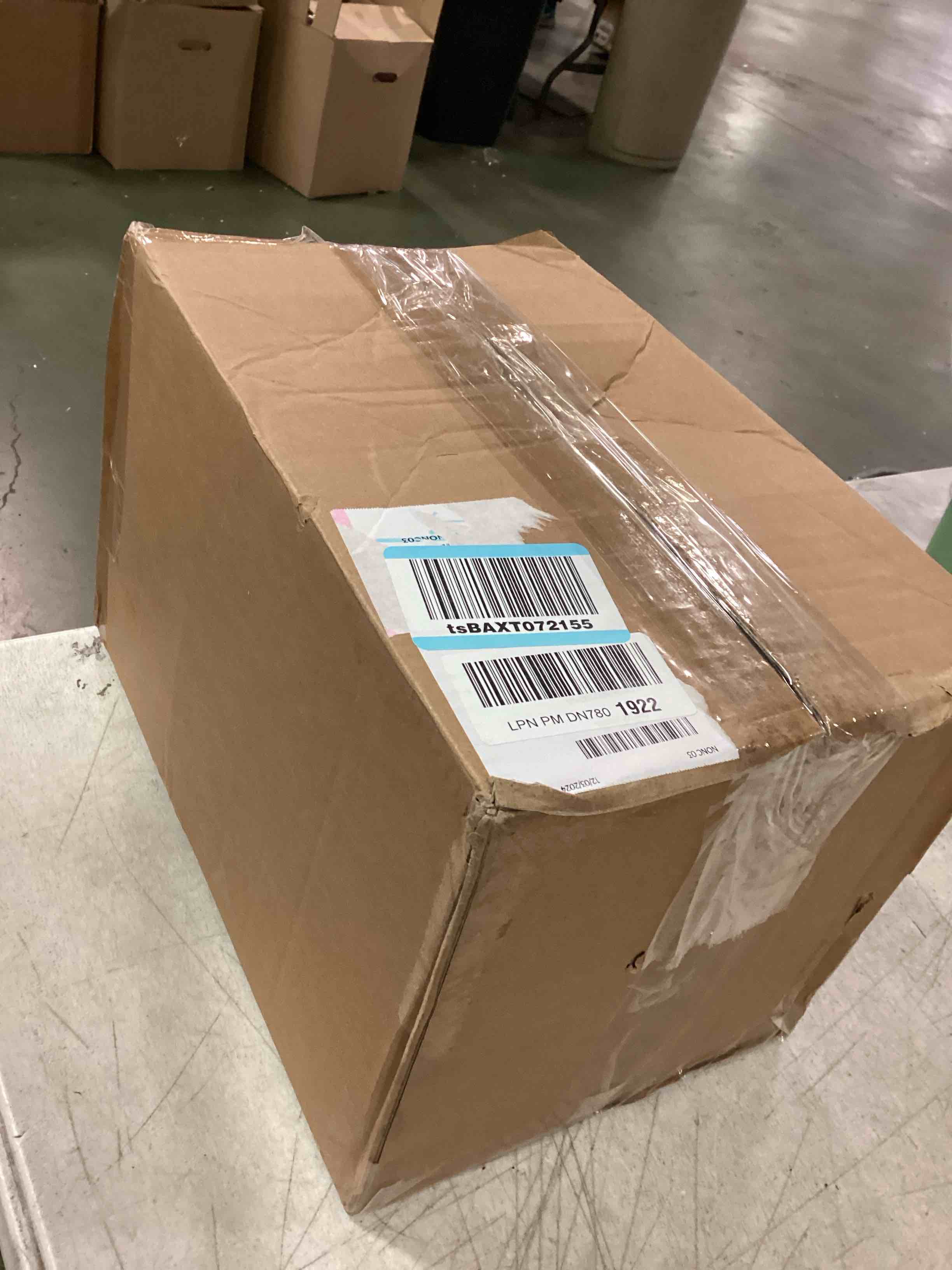 https://s3.amazonaws.com/lotting-images-prod/bidfta/TEA1758459_1735828624822.jpeg