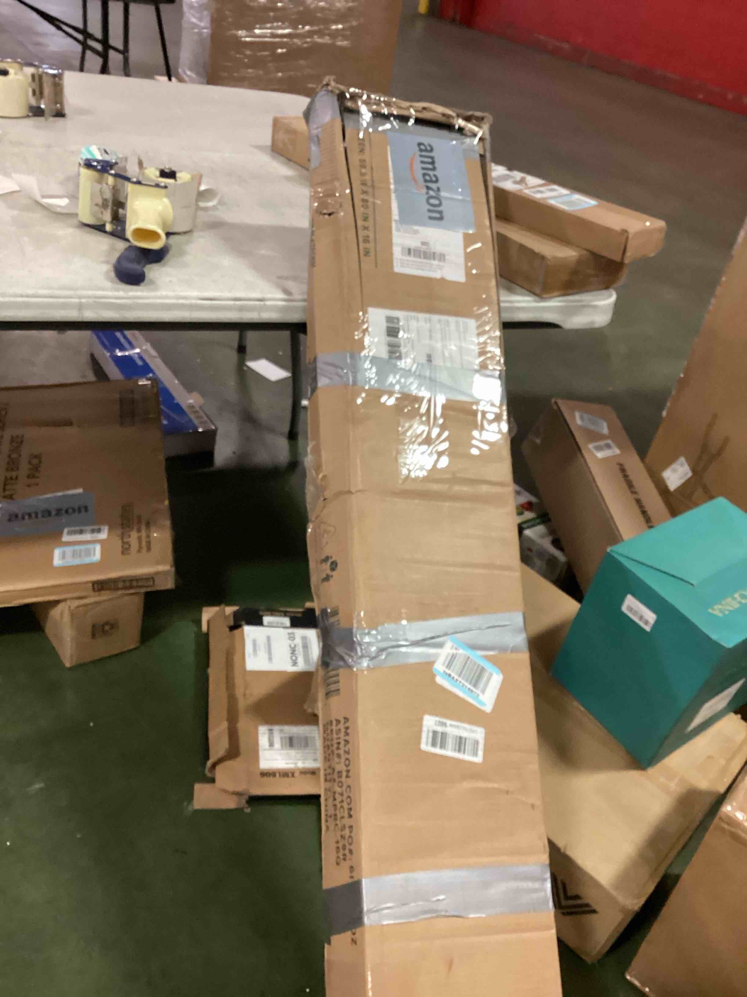 https://s3.amazonaws.com/lotting-images-prod/bidfta/TEA1758463_1735828085736.jpeg