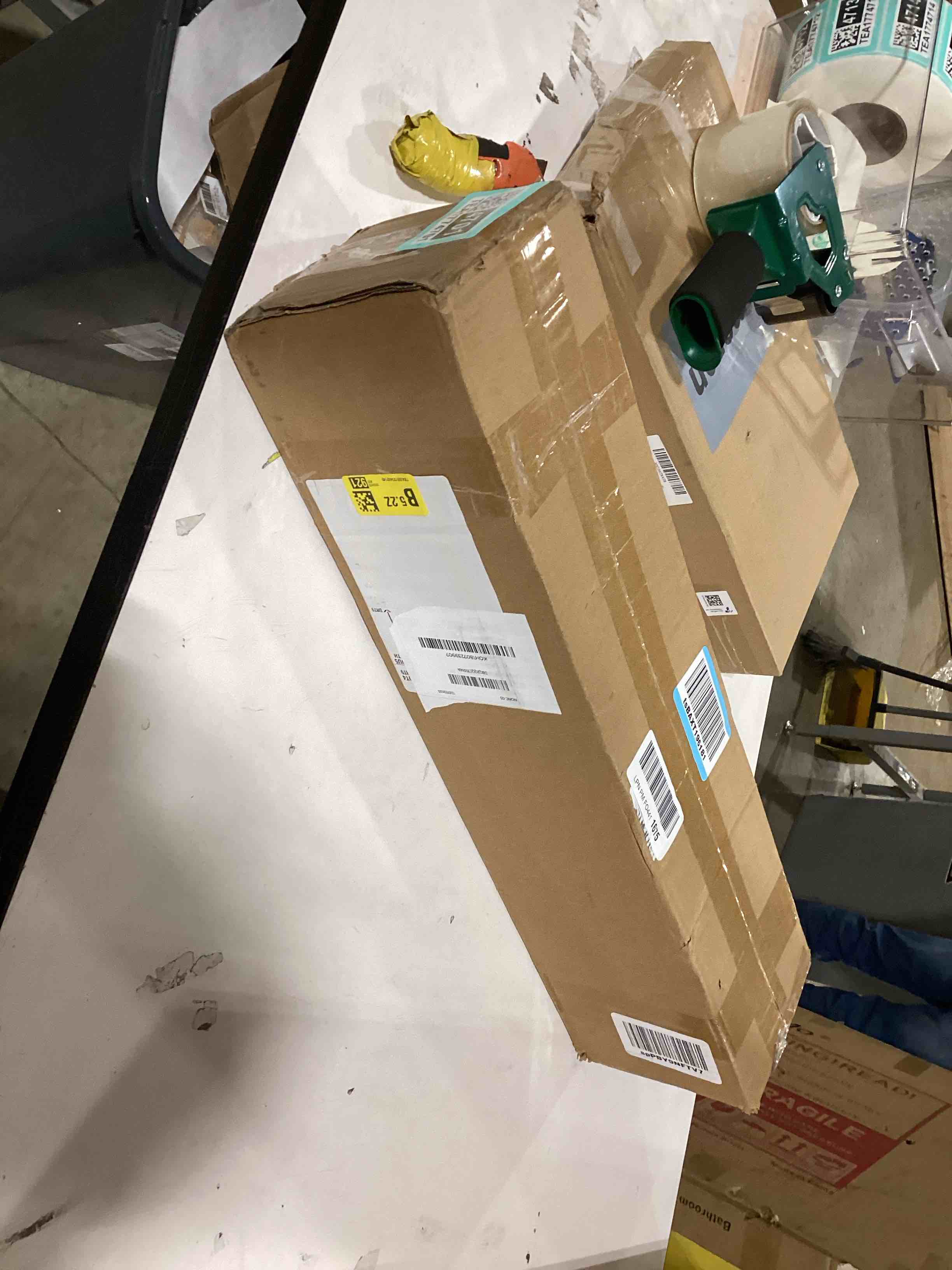 2 Pack Vinyl Fence Brackets/Vinyl Fence Concrete/Wood Post Mount Tower with Mounting Kit for 5"x5"24