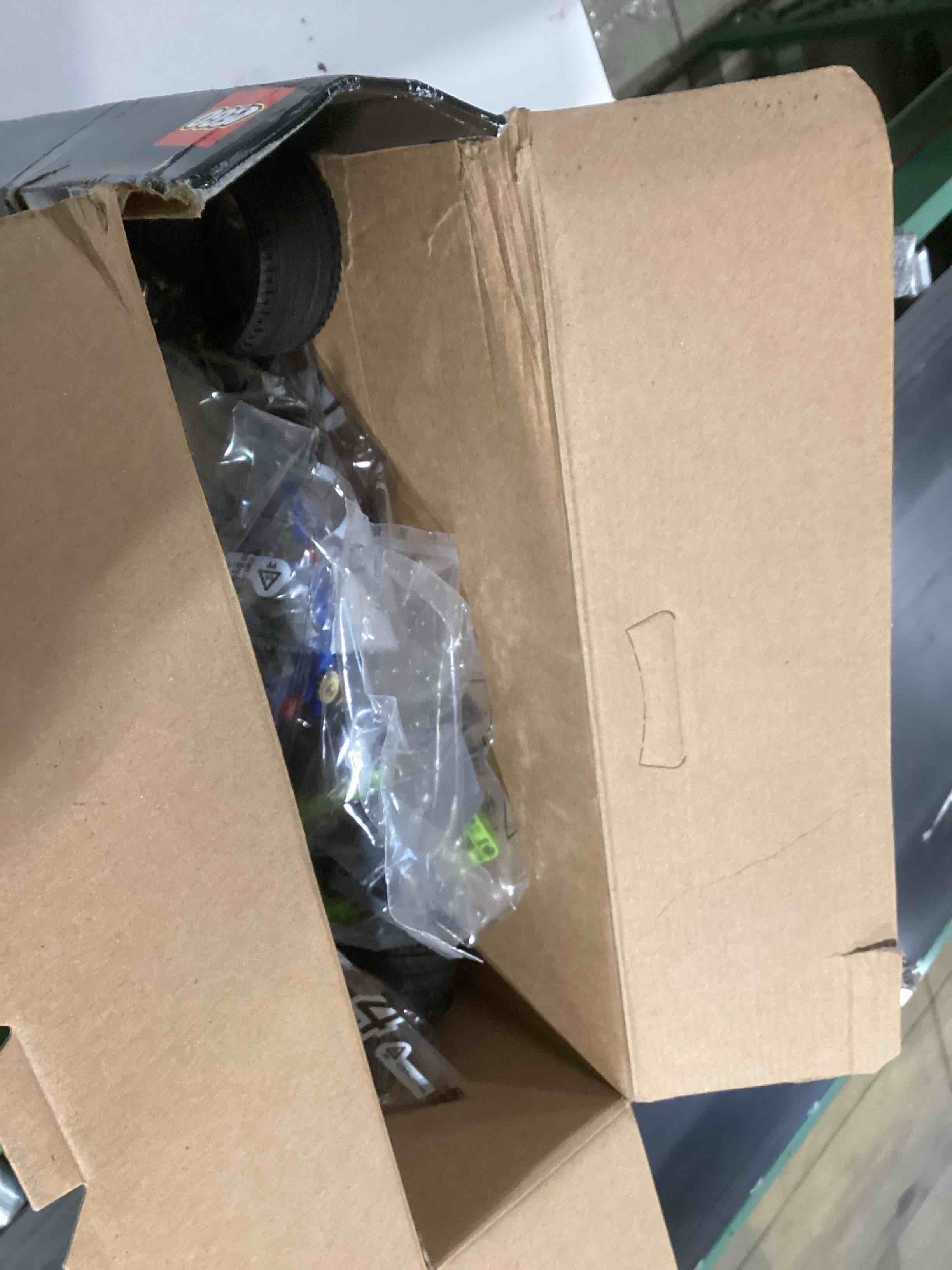 Condition photo showing Good Condition for LEGO Technic Peugeot 9X8 24H Le Mans Hybrid Hypercar 42156 Collectible Race Car Building Kit for Adu
