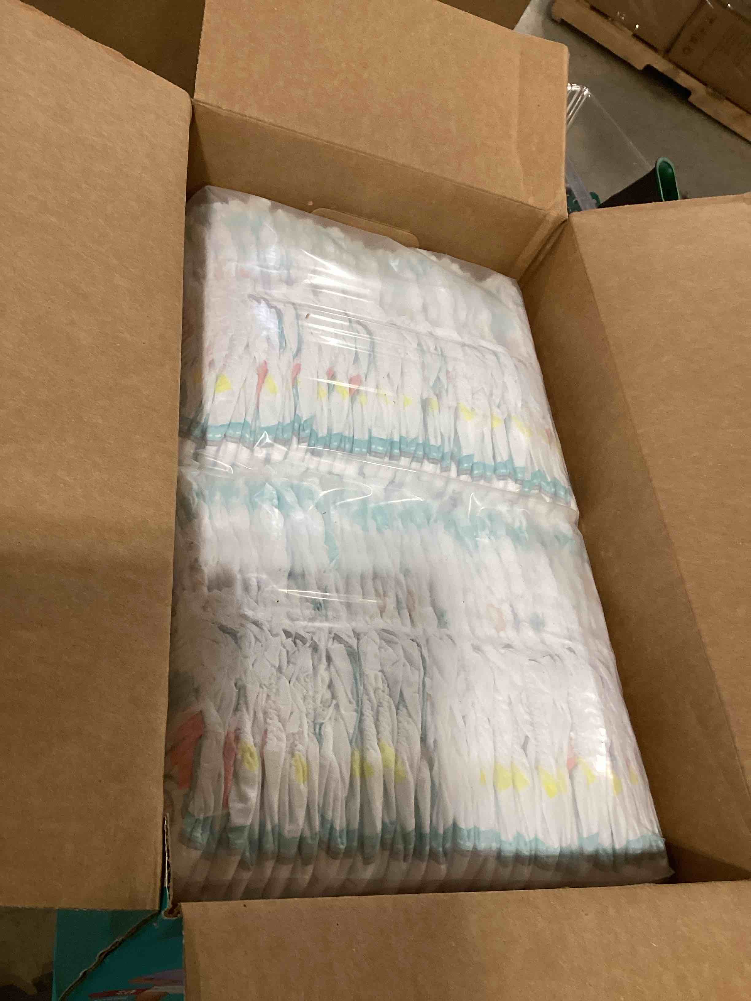 Condition photo showing Good Condition for Pampers Diapers - Cruisers 360 - Size 4, 116 Count, Babyproof up to 100% Leakproof Pull-On Diaper Size 4 116