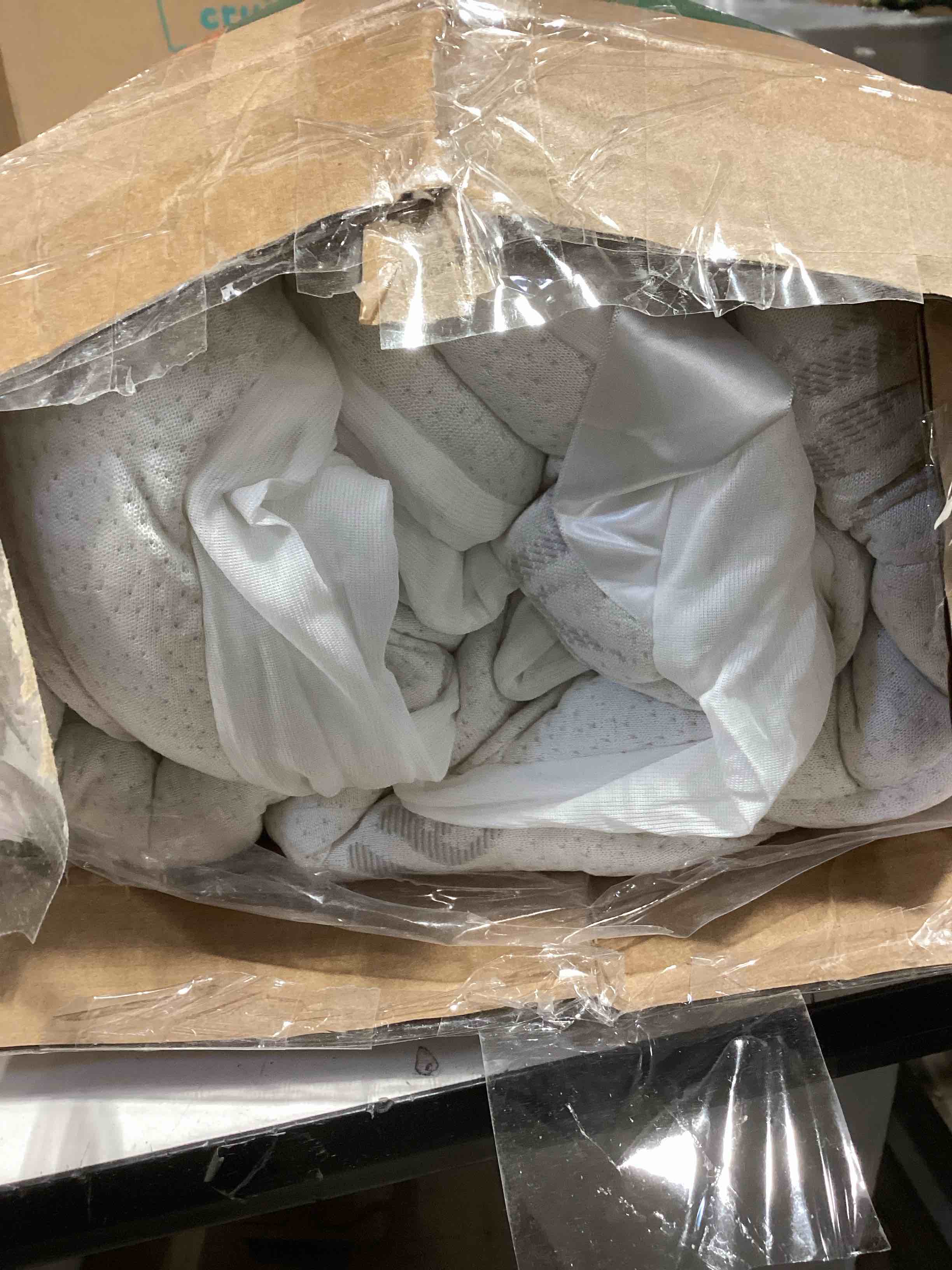 Condition photo showing New/Like New for Love's cabin Twin Mattress Topper Viscose Derived from Bamboo, Thick Pillow Top Mattress Pad with Stretchable Pockets for 8"-20" Mattress, Soft Breathable Cooling Mattress Topper for Hot Sleepers Twin White