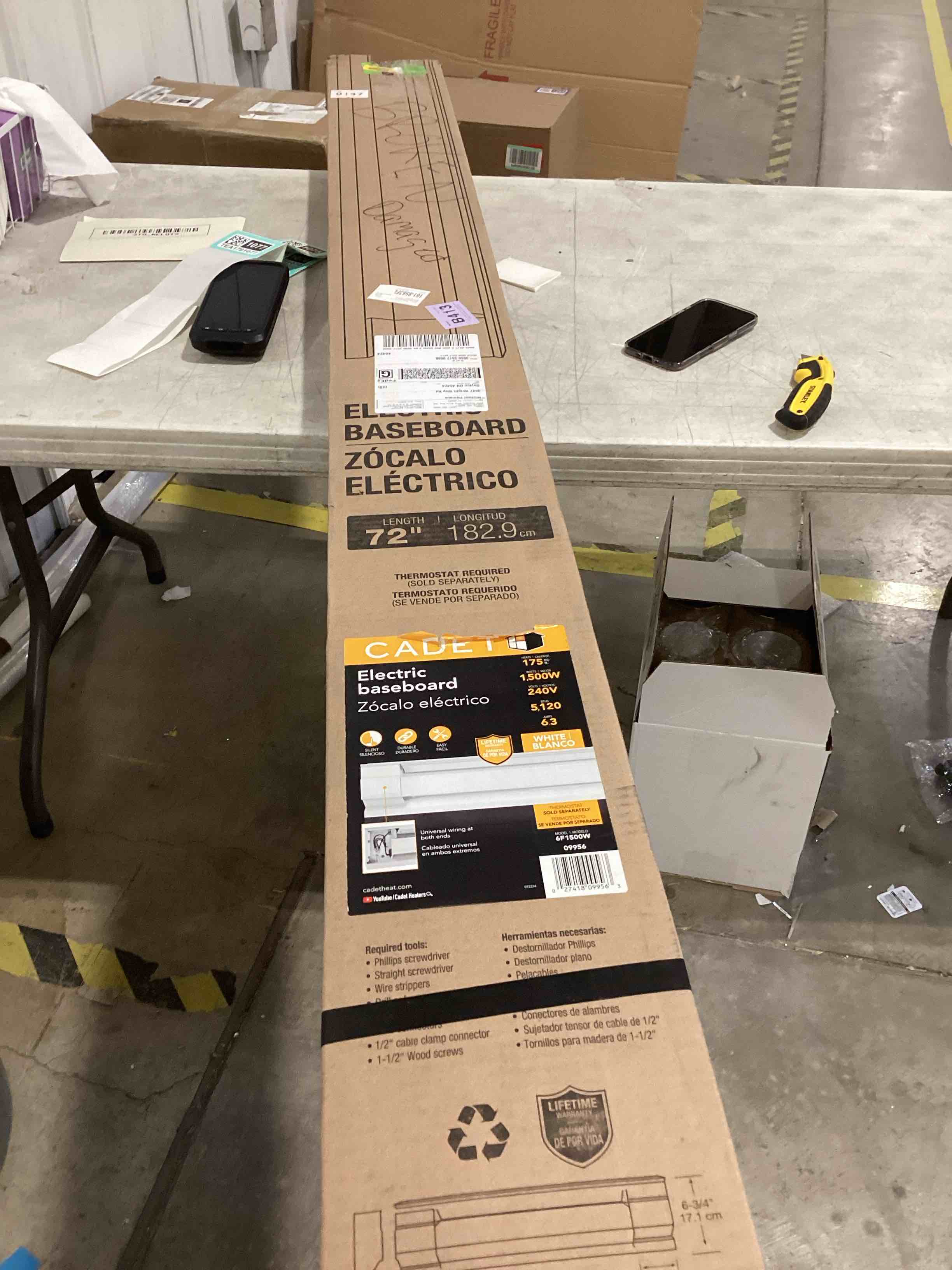 cadet f series 36" electric baseboard heater (model: 3f750w, part: 09952), 2560/1925 btu, 240/208 volt, 750/563 watt, white