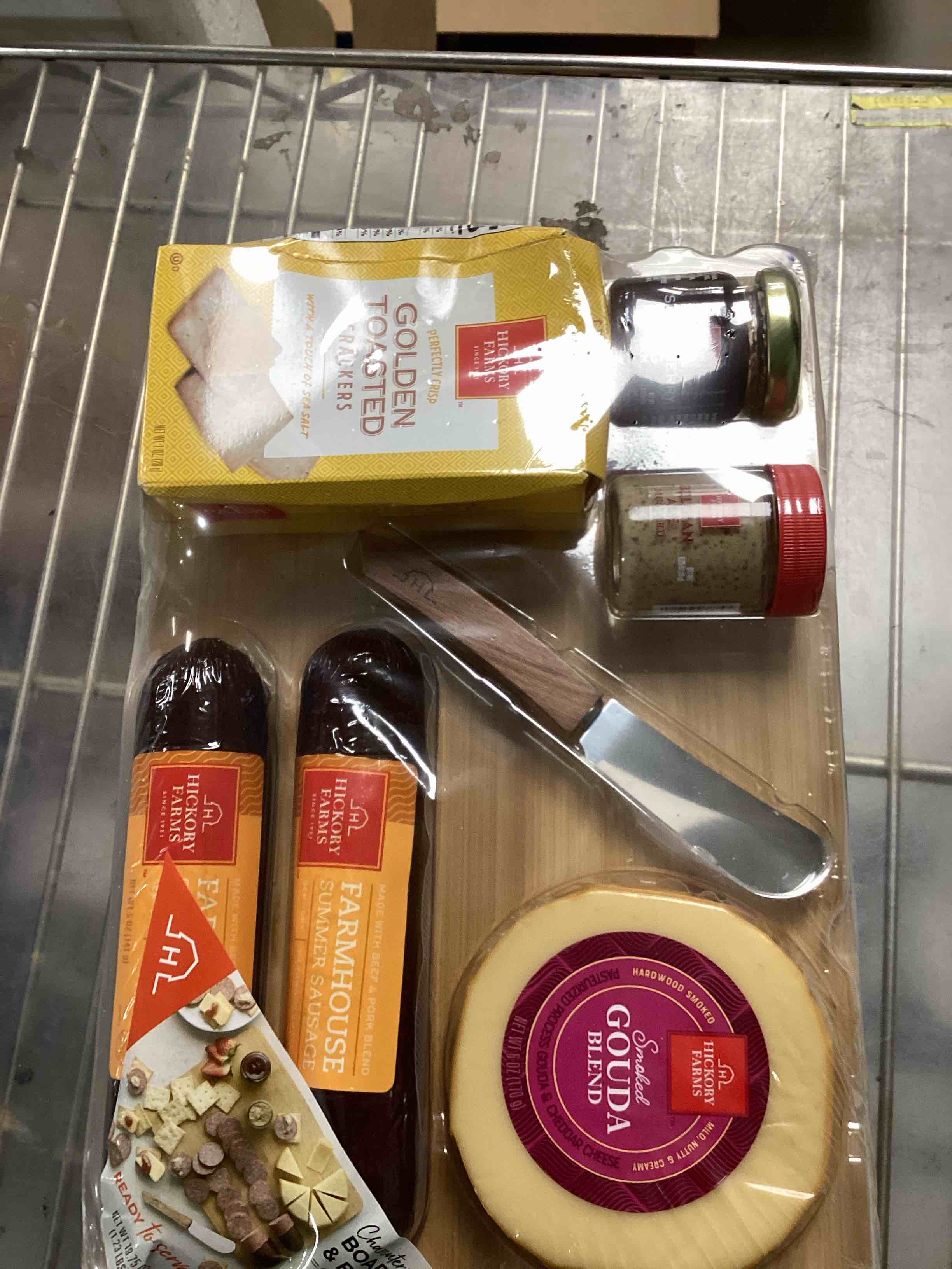 https://s3.amazonaws.com/lotting-images-prod/bidfta/TEA1842866_1755699414966.jpeg