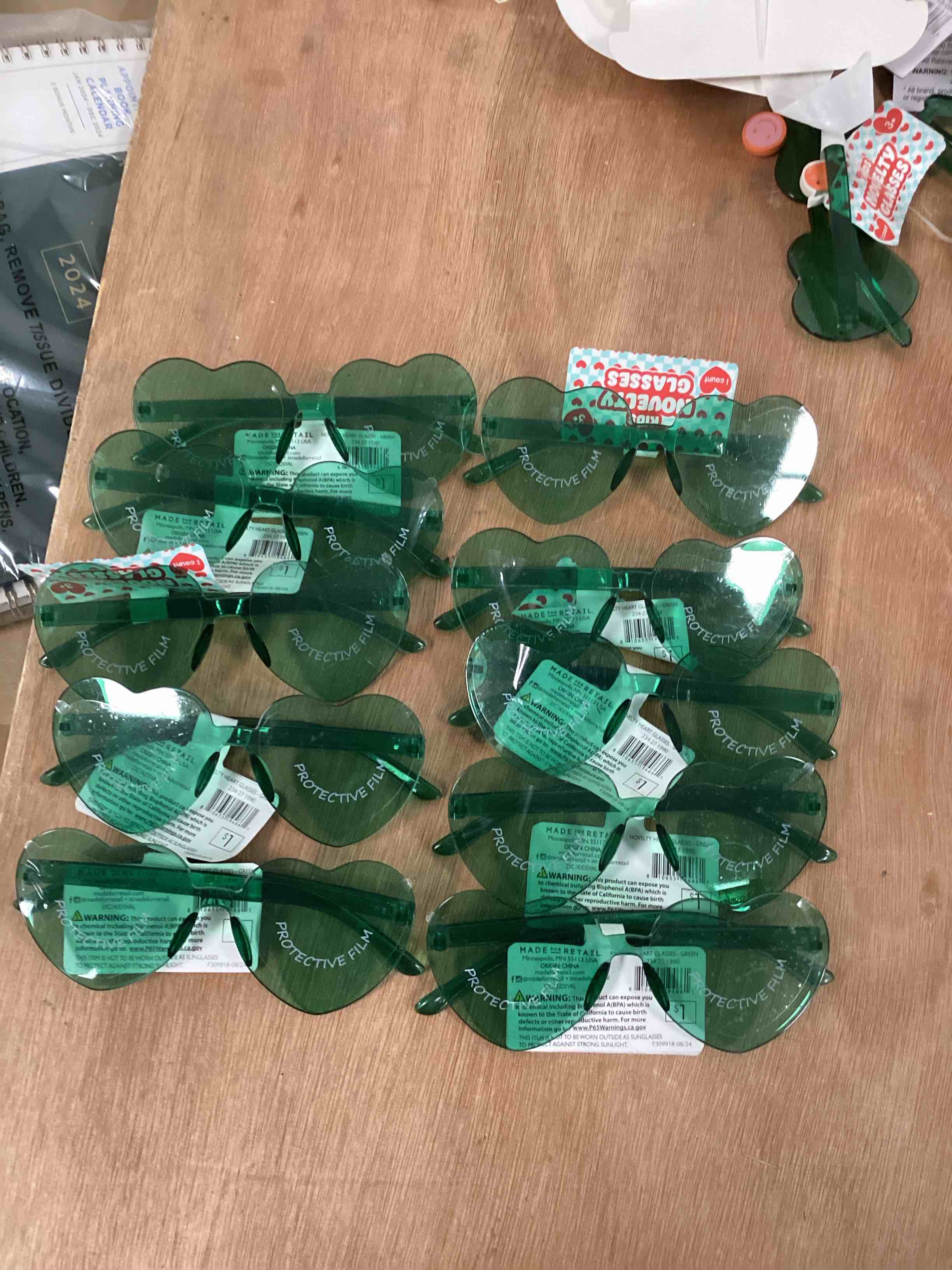 novelty heart glasses green 