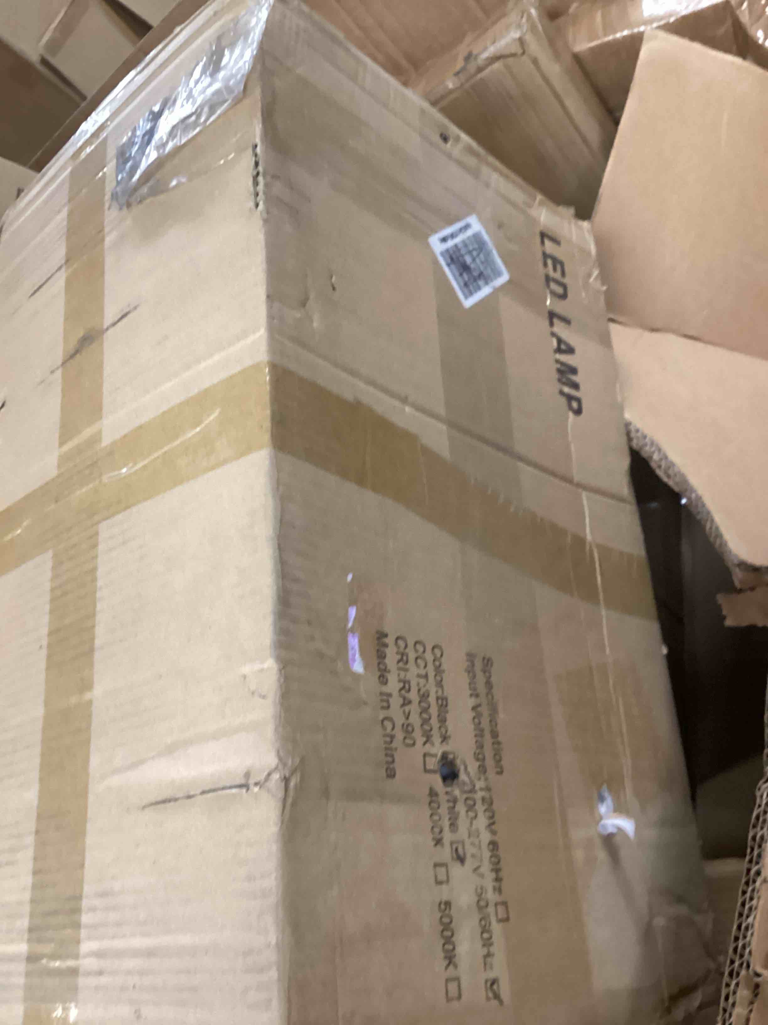 LED LAMPS input voltage 100-277V 50/60Hz