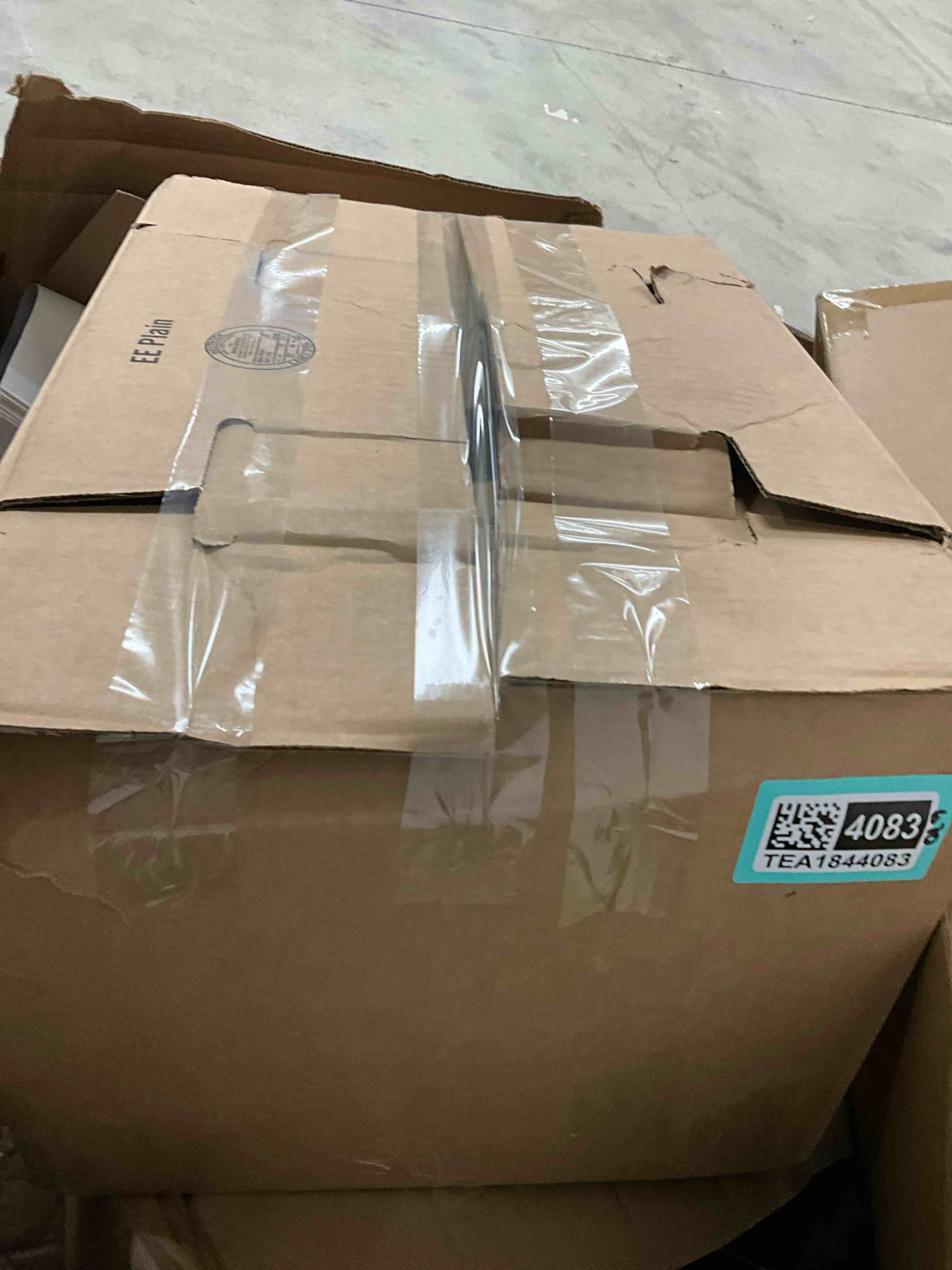 https://s3.amazonaws.com/lotting-images-prod/bidfta/TEA1844083_1745429637466.jpeg