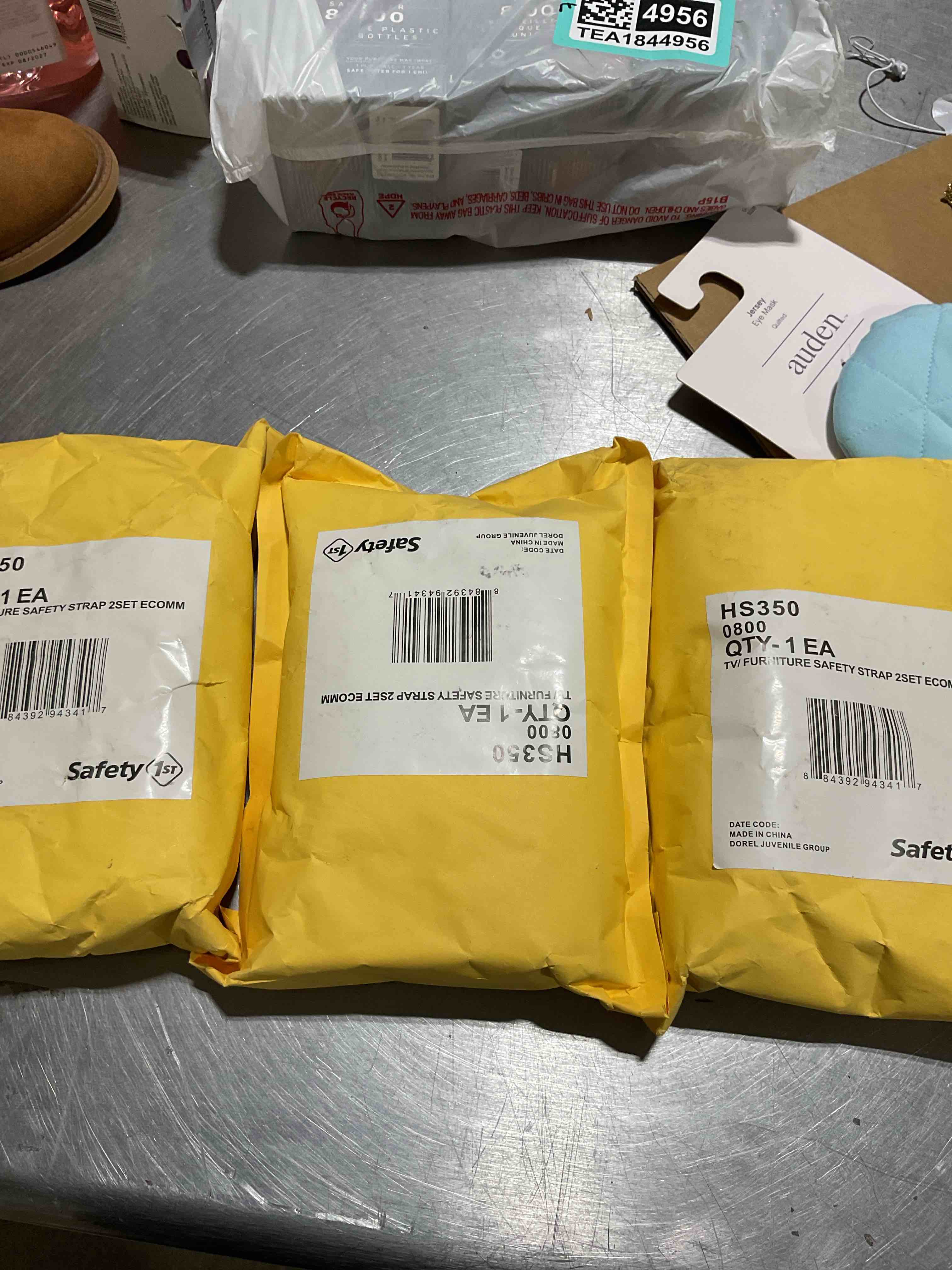 https://s3.amazonaws.com/lotting-images-prod/bidfta/TEA1844957_1746560501766.jpeg