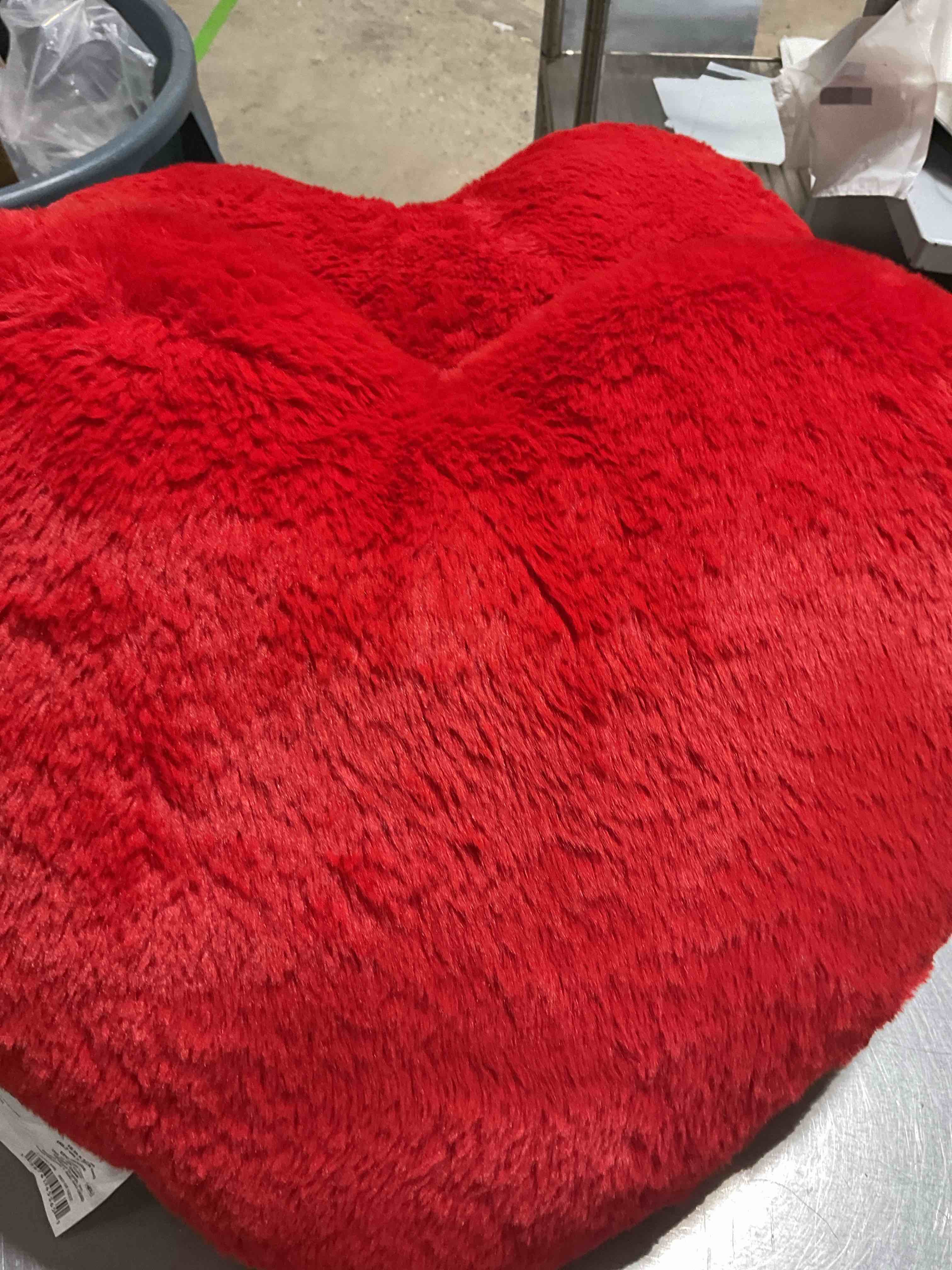https://s3.amazonaws.com/lotting-images-prod/bidfta/TEA1847986_1746048221201.jpeg