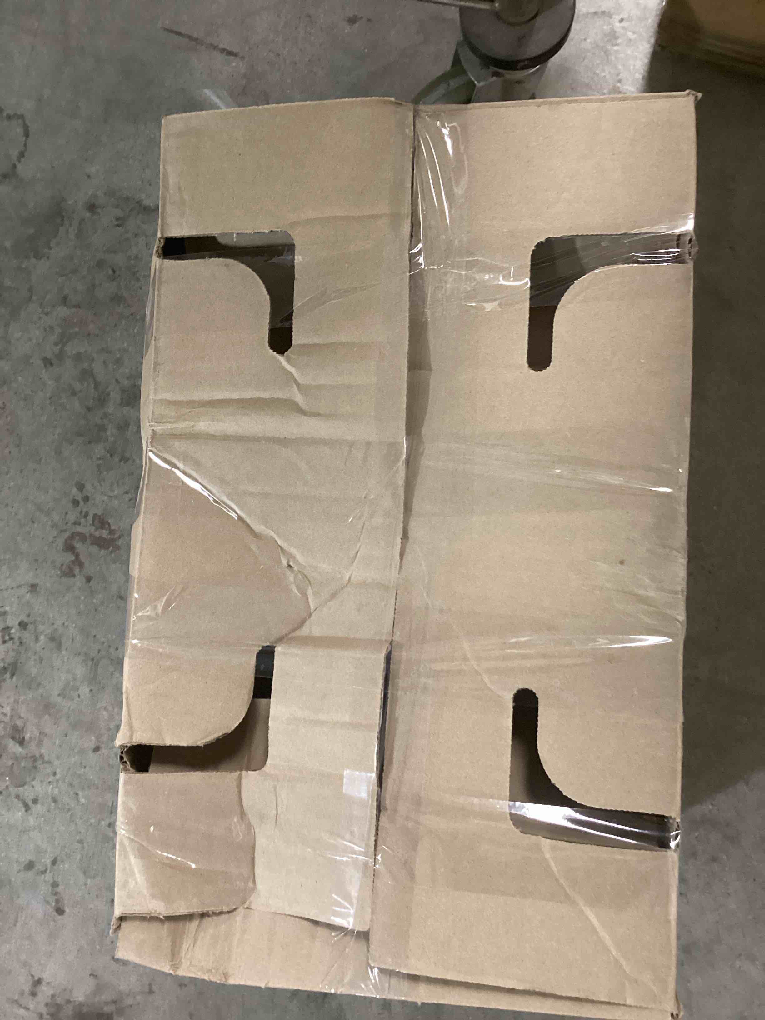 https://s3.amazonaws.com/lotting-images-prod/bidfta/TEA1848813_1755786996759.jpeg