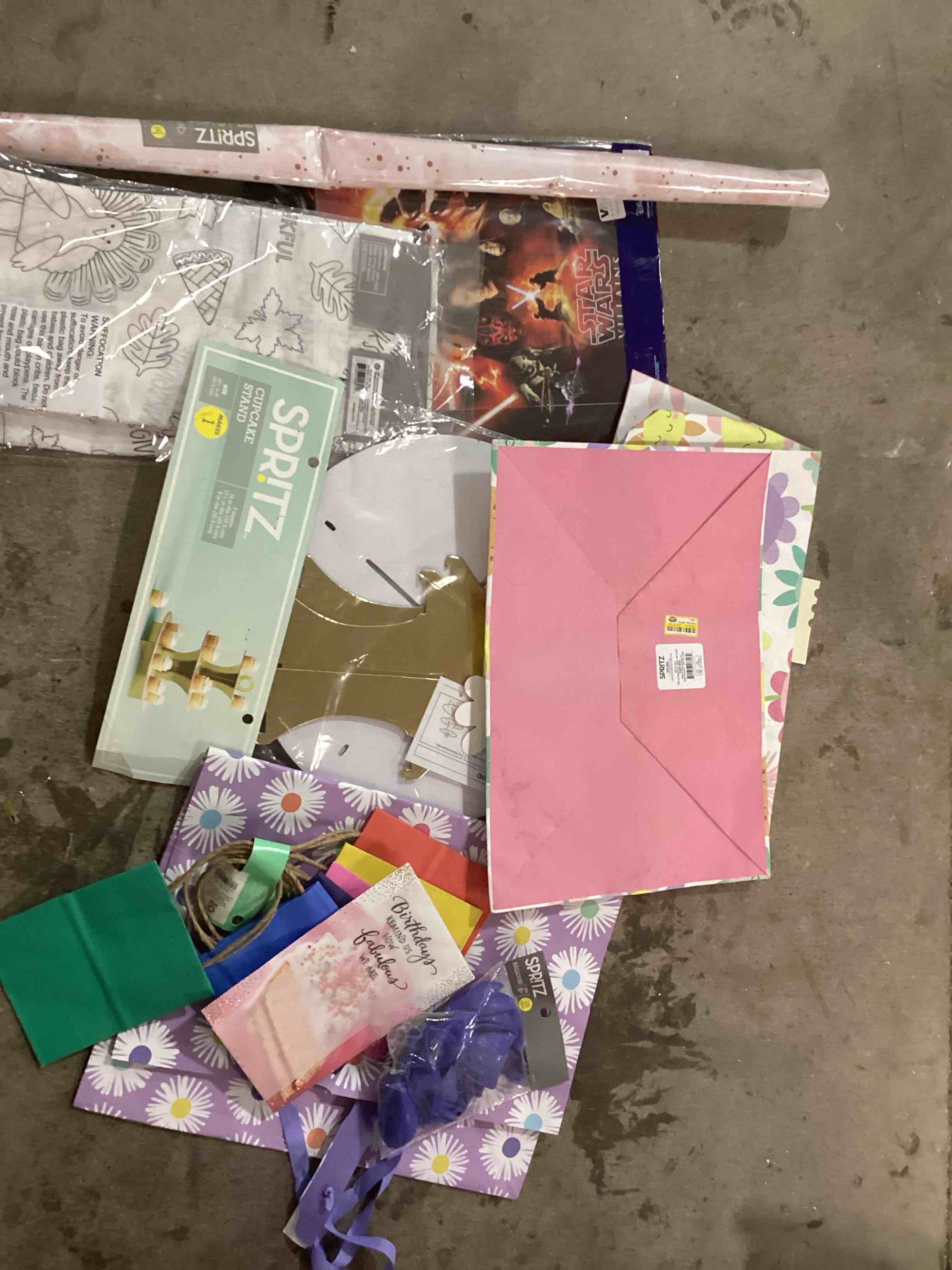 Assorted items 