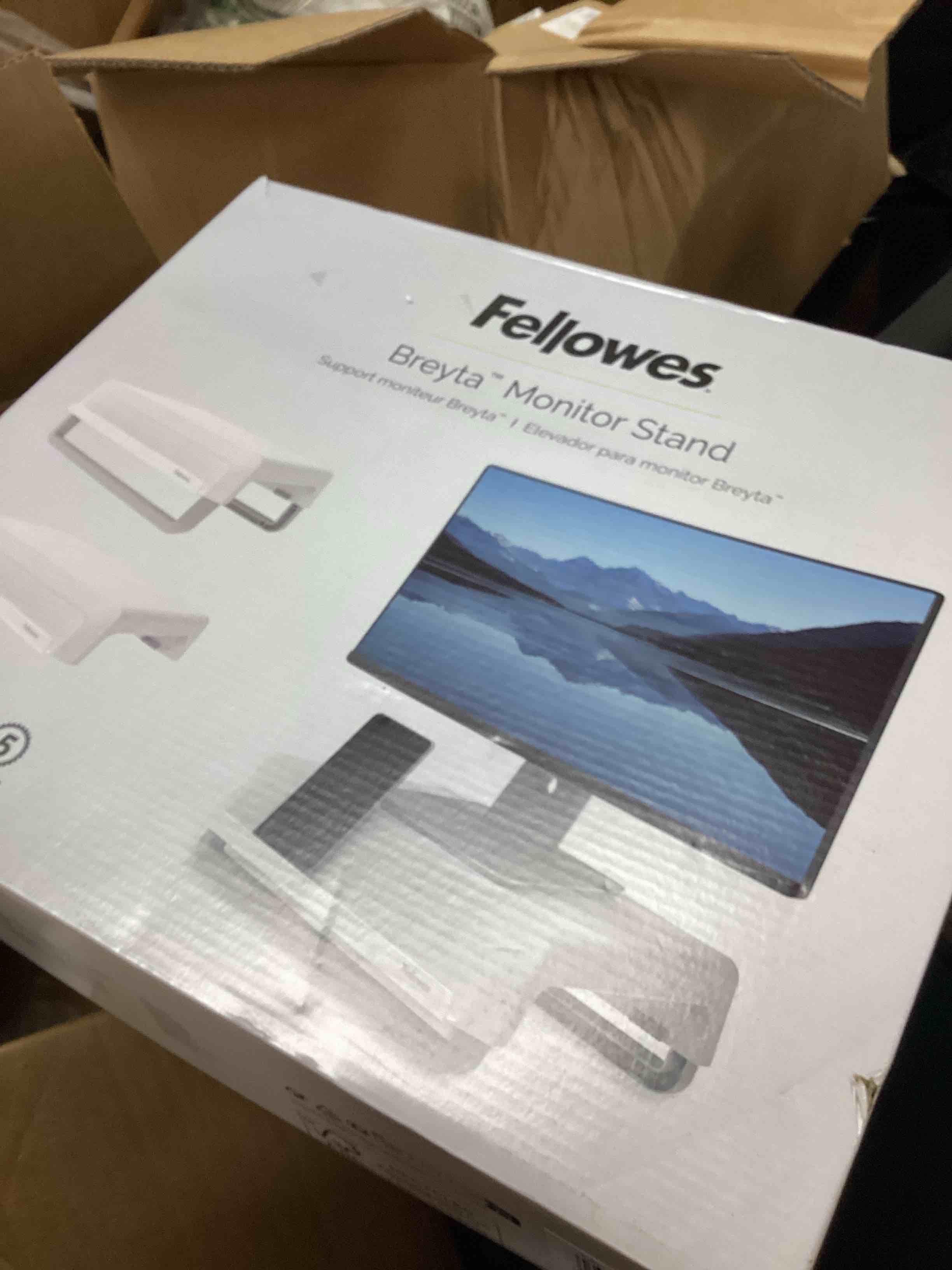 https://s3.amazonaws.com/lotting-images-prod/bidfta/TEA1851061_1746303352705.jpeg
