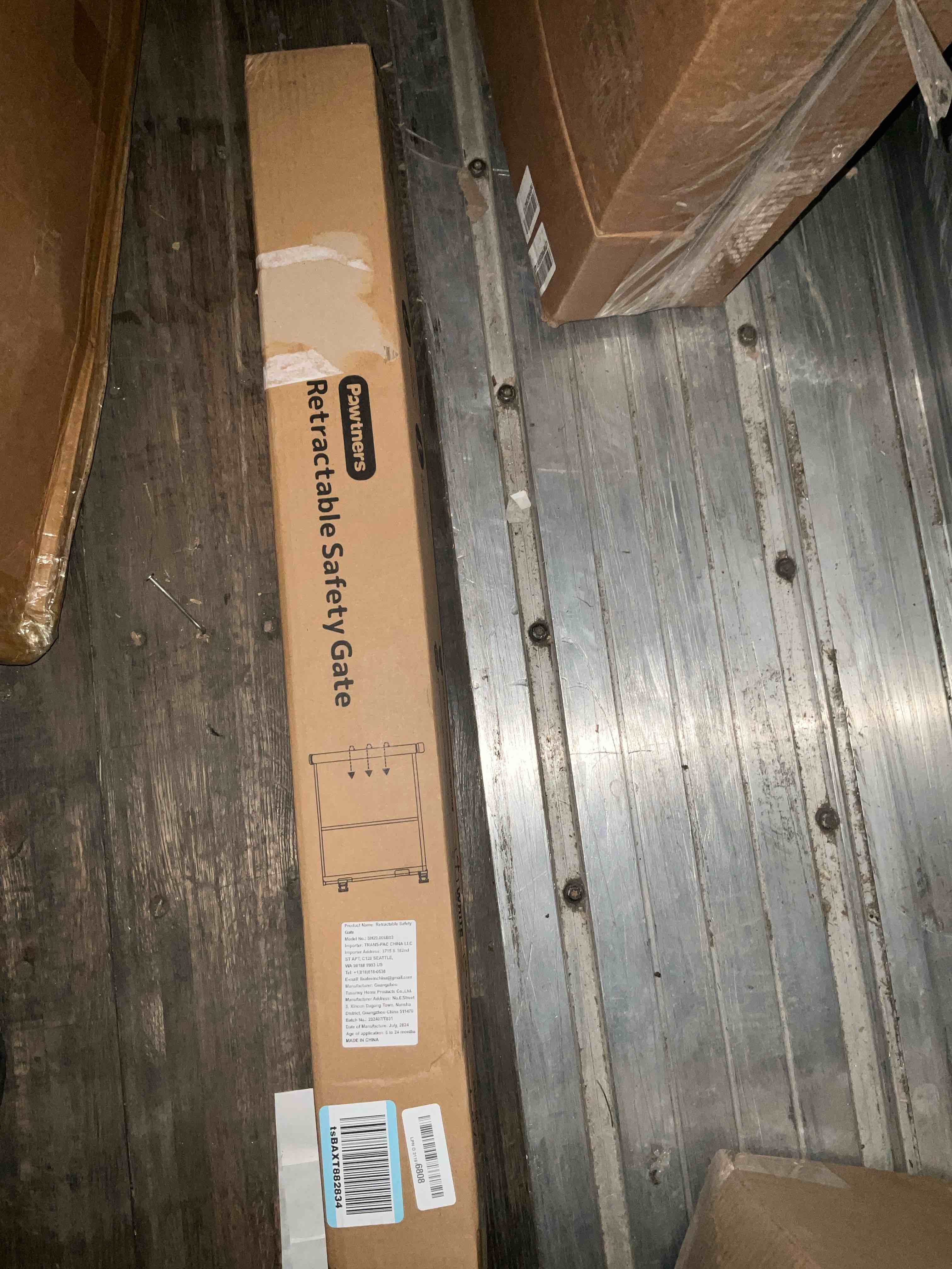 https://s3.amazonaws.com/lotting-images-prod/bidfta/TEA1851337_1747235444312.jpeg