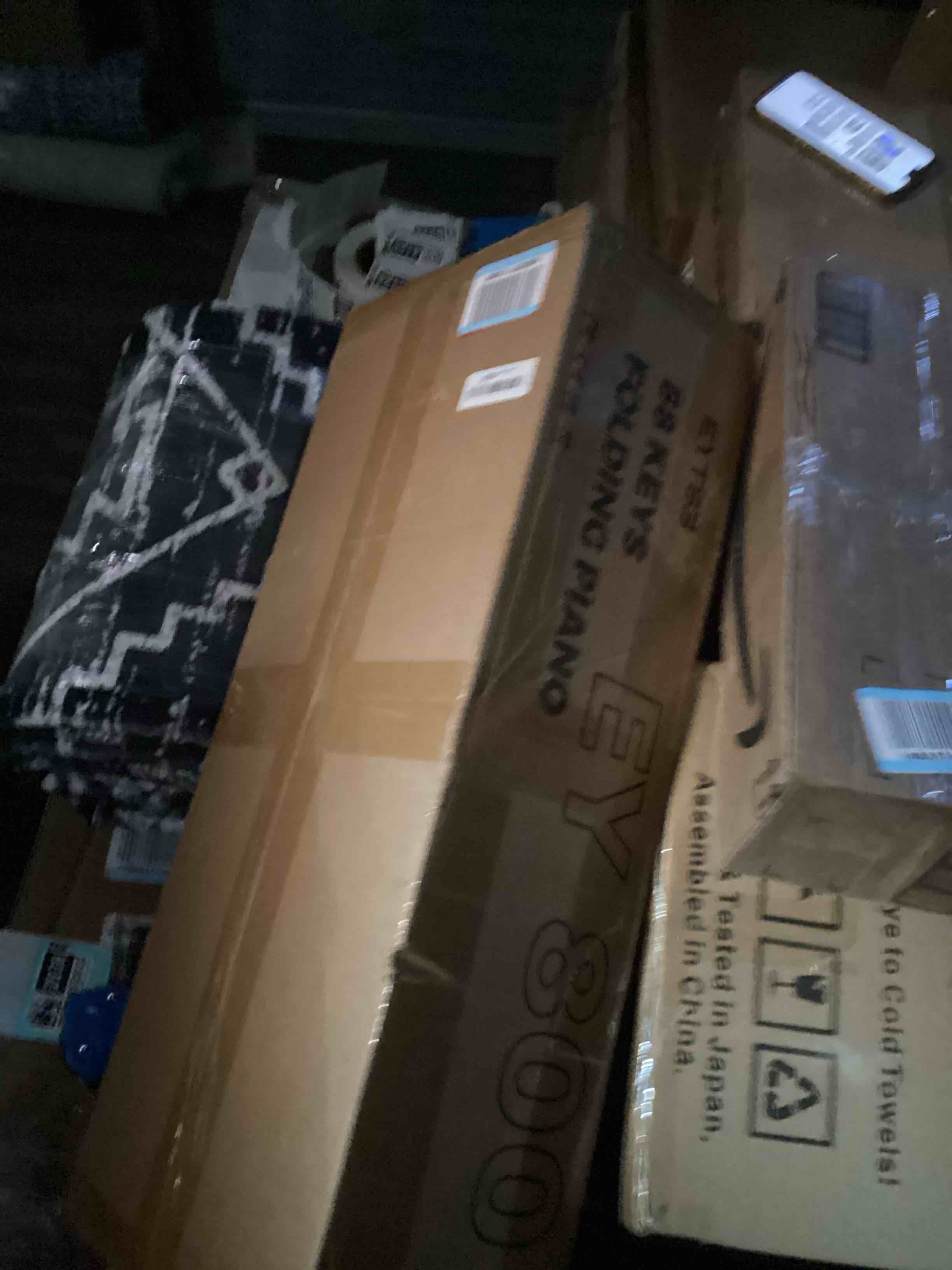 https://s3.amazonaws.com/lotting-images-prod/bidfta/TEA1852938_1740763742671.jpeg