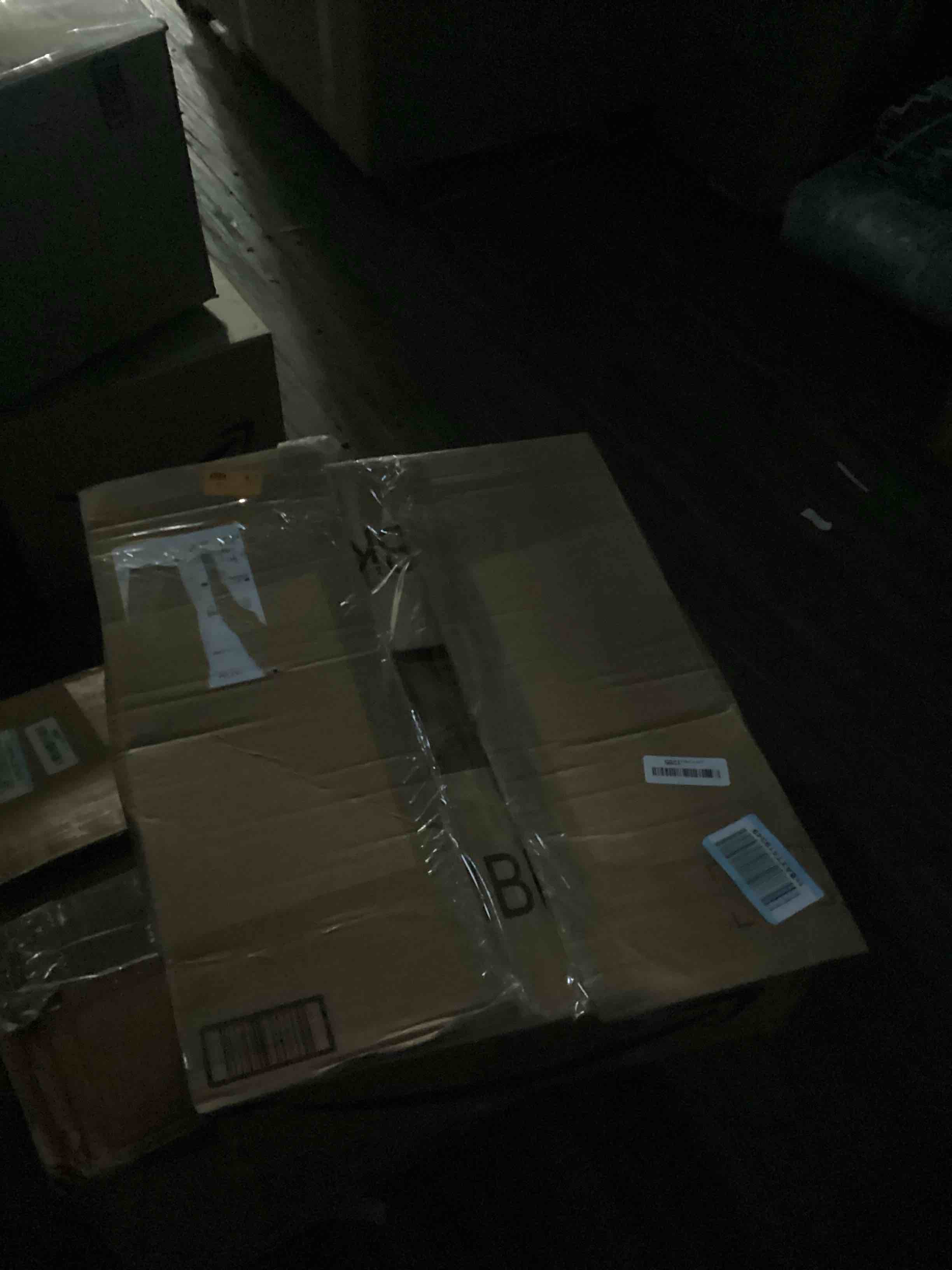 https://s3.amazonaws.com/lotting-images-prod/bidfta/TEA1852941_1740764567641.jpeg