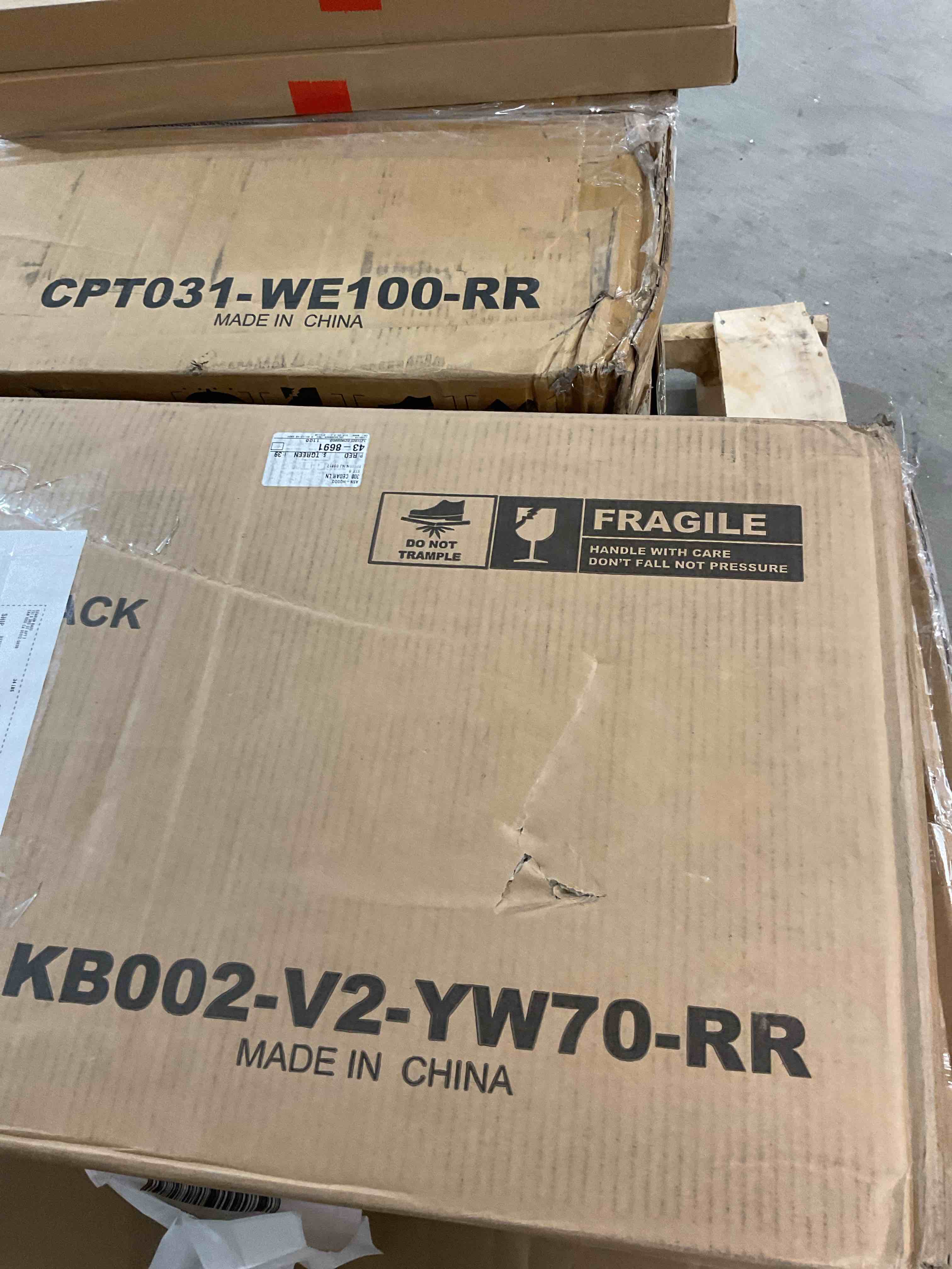 https://s3.amazonaws.com/lotting-images-prod/bidfta/TEA1854305_1744299606401.jpeg