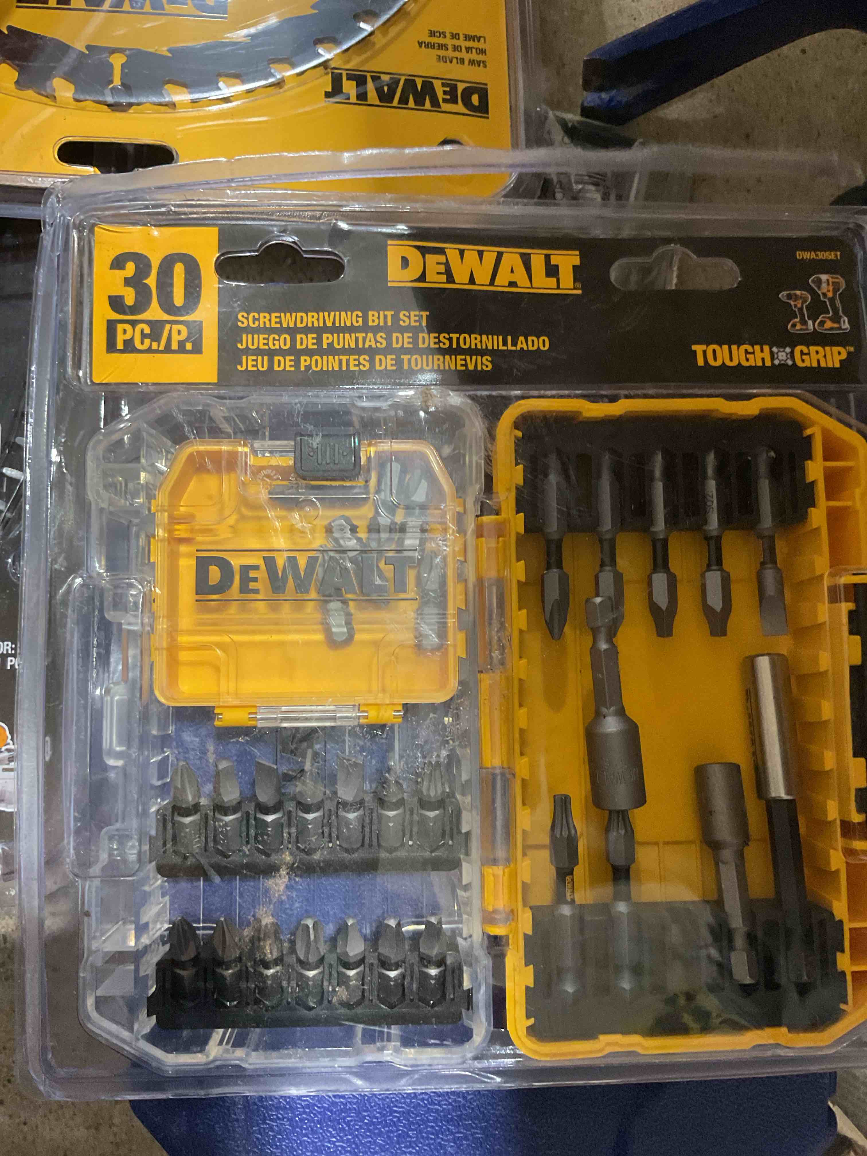 DeWalt DWA30SET 30-Piece Tough Grip Screwdriver Bit Set