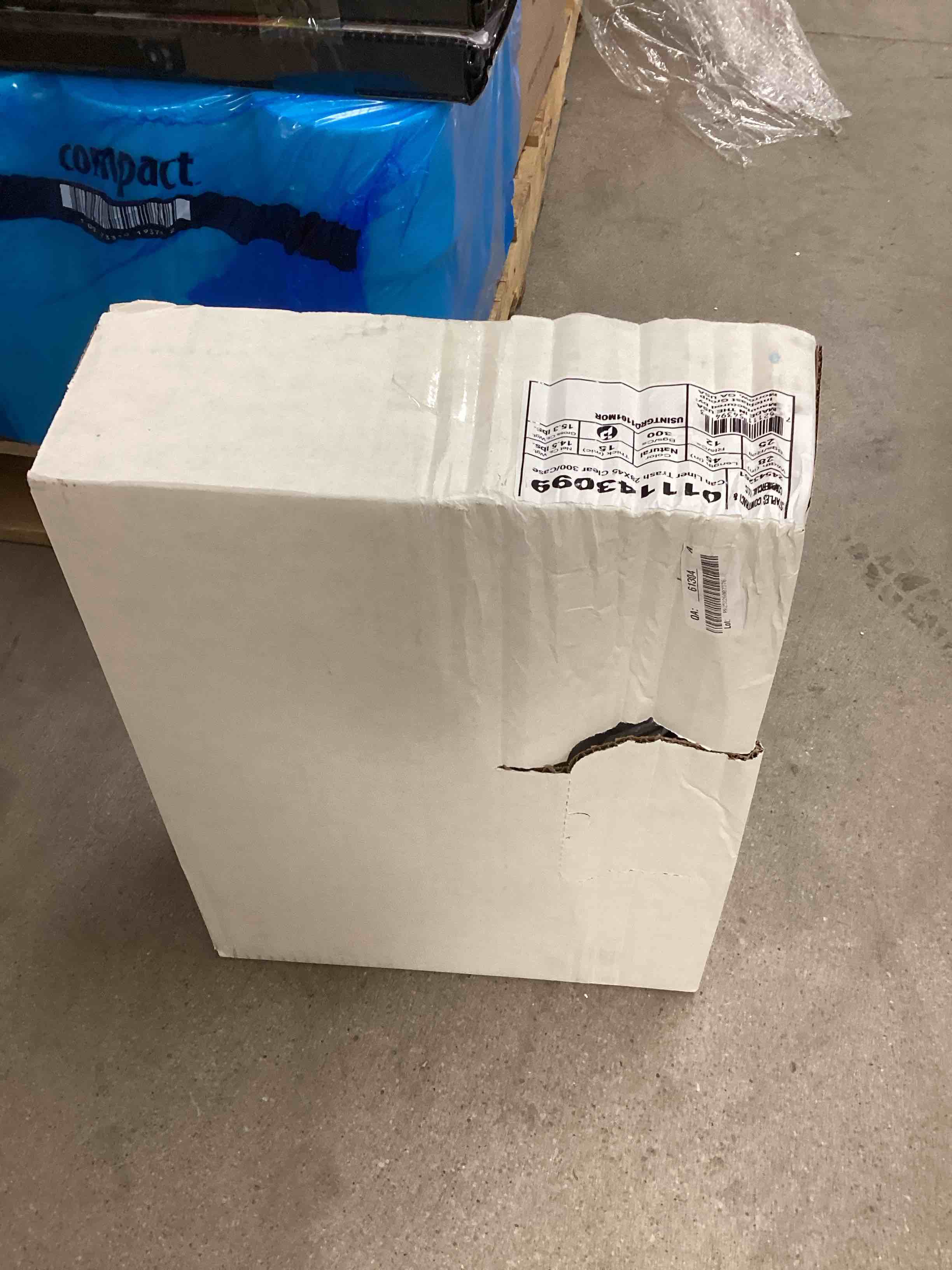 https://s3.amazonaws.com/lotting-images-prod/bidfta/TEA1854812_1745070600400.jpeg