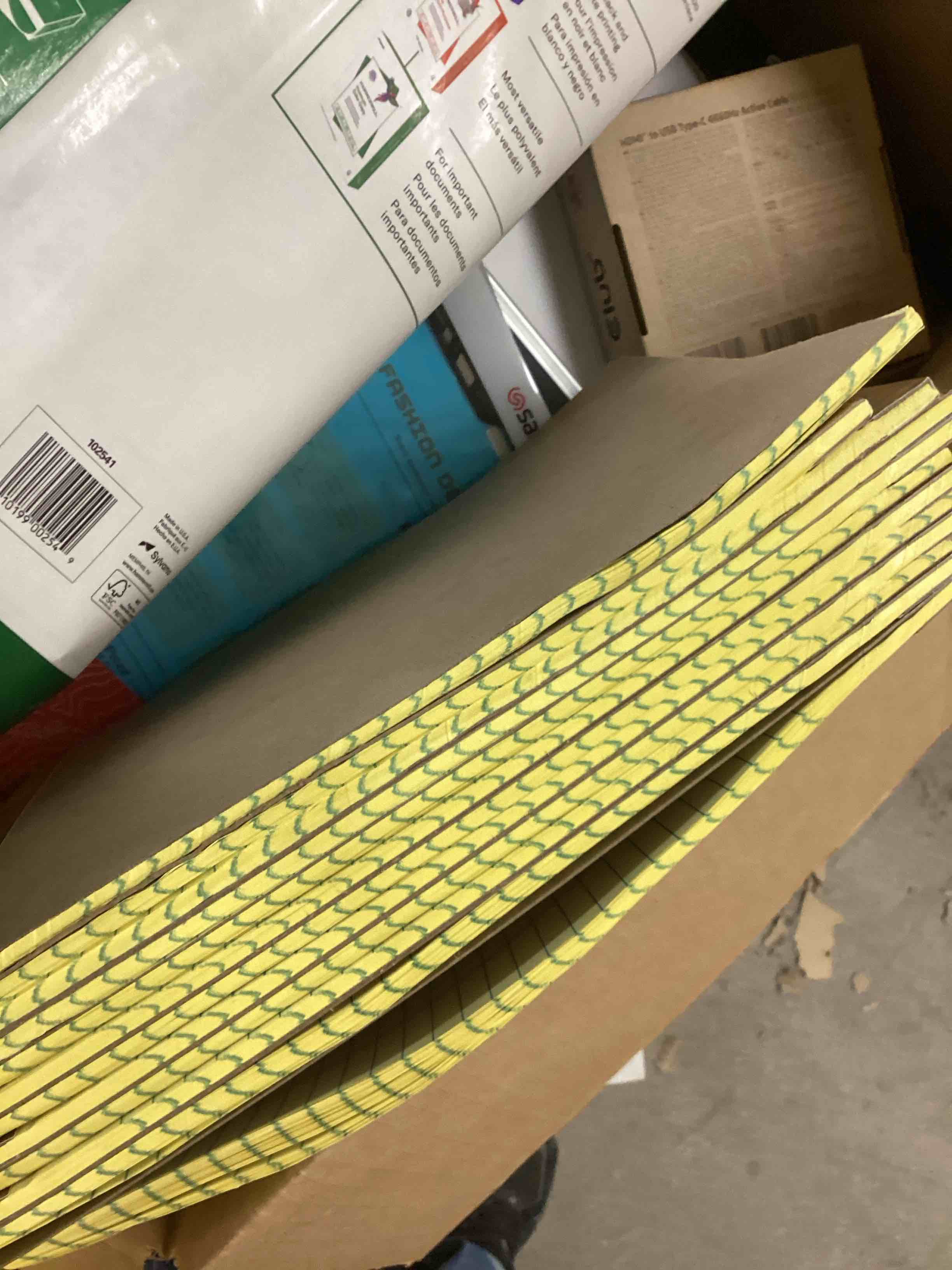 https://s3.amazonaws.com/lotting-images-prod/bidfta/TEA1854858_1745074921937.jpeg