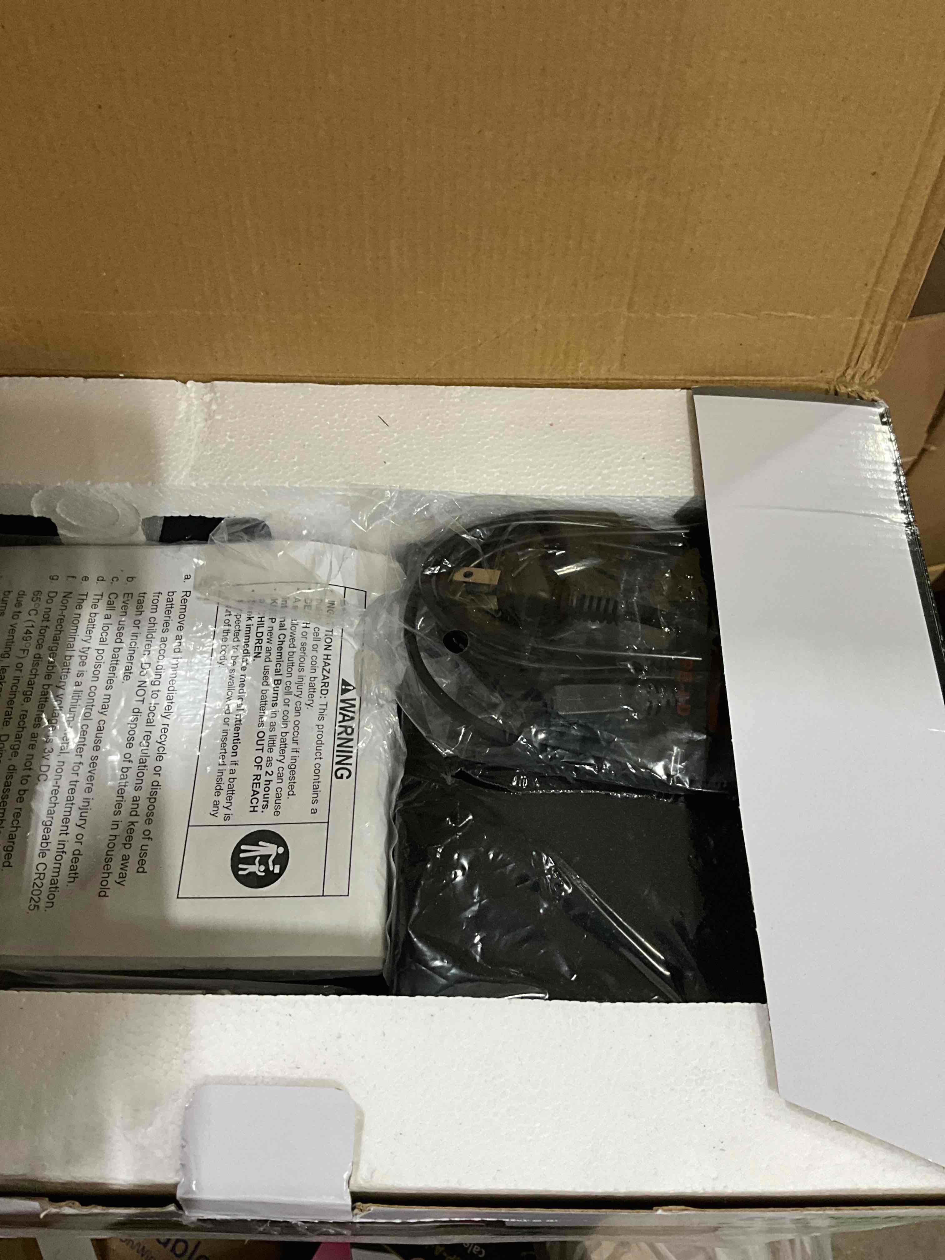 https://s3.amazonaws.com/lotting-images-prod/bidfta/TEA1855034_1733253354927.jpeg
