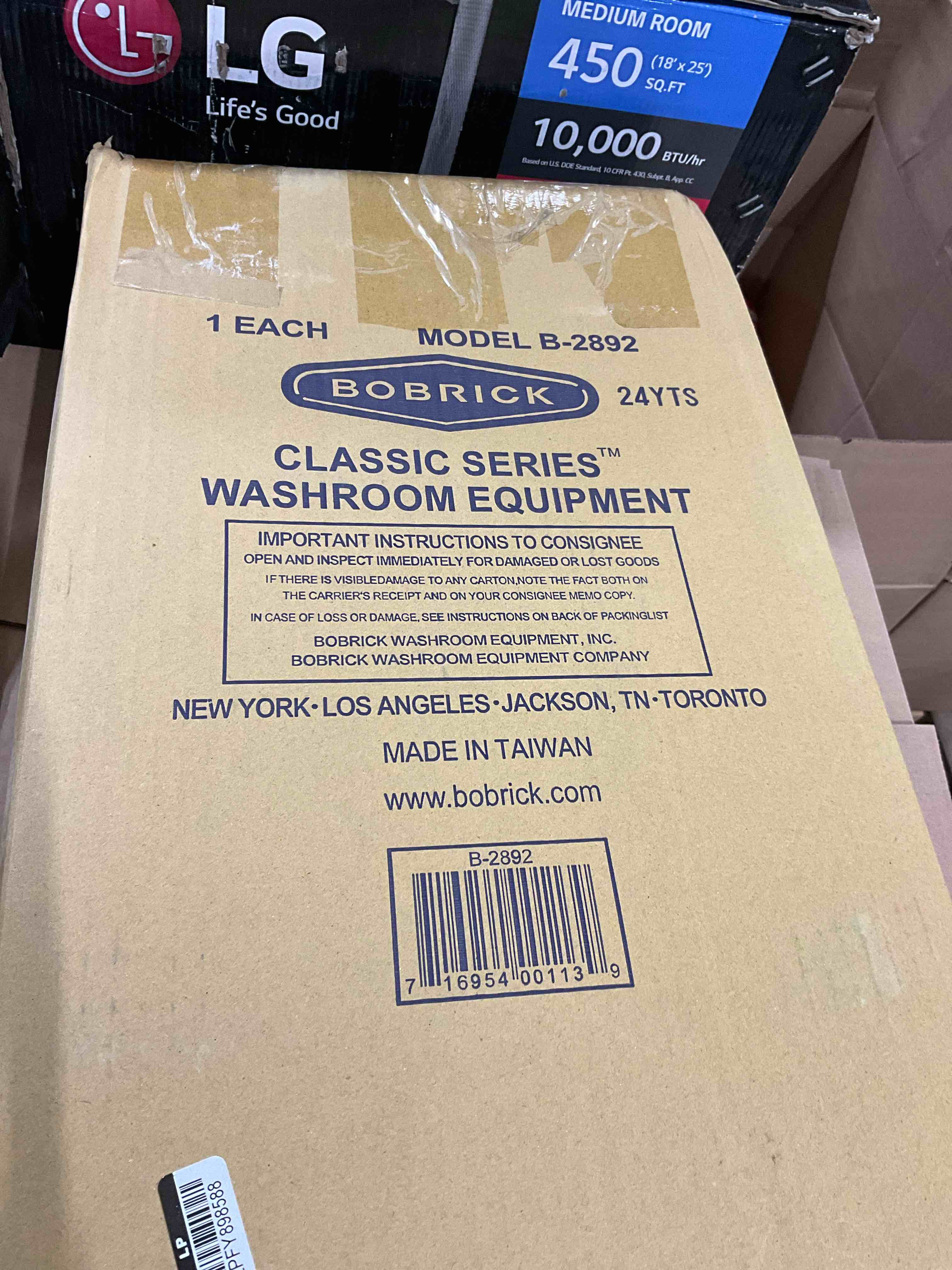 https://s3.amazonaws.com/lotting-images-prod/bidfta/TEA1855035_1733253409433.jpeg